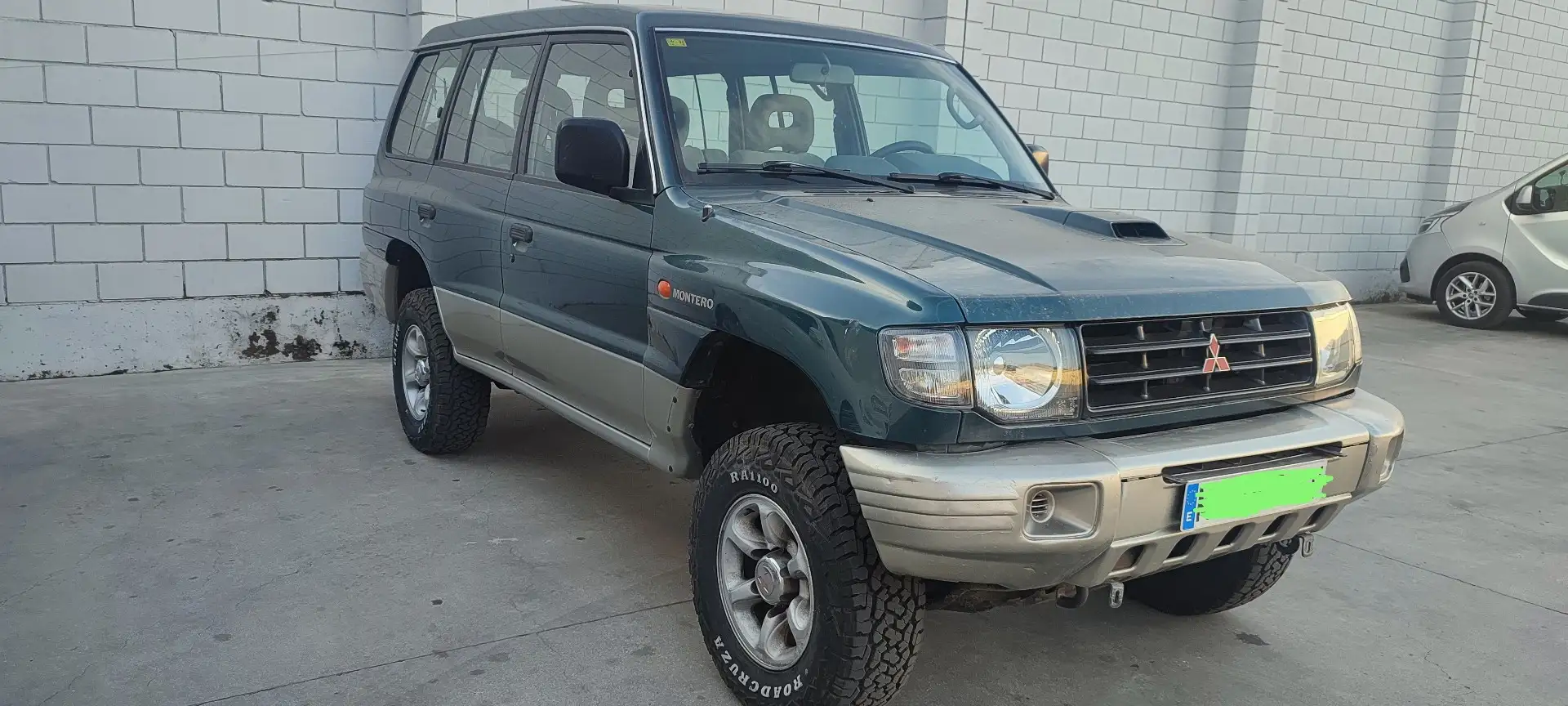 Mitsubishi Montero Largo 2.8 Tdi Sahel - 2