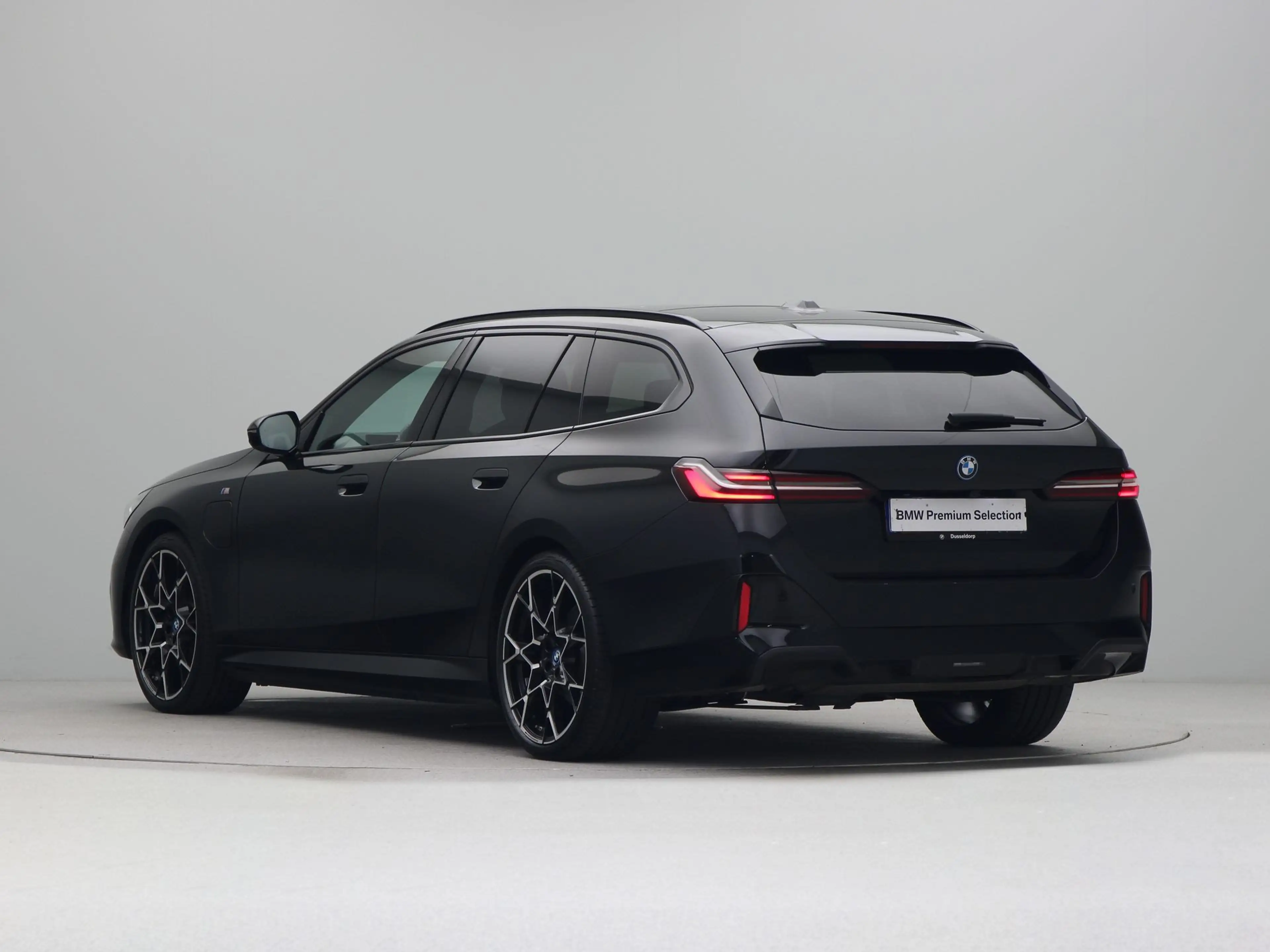 BMW 530 5 Serie 530e Touring M Sport Pro — photo 11