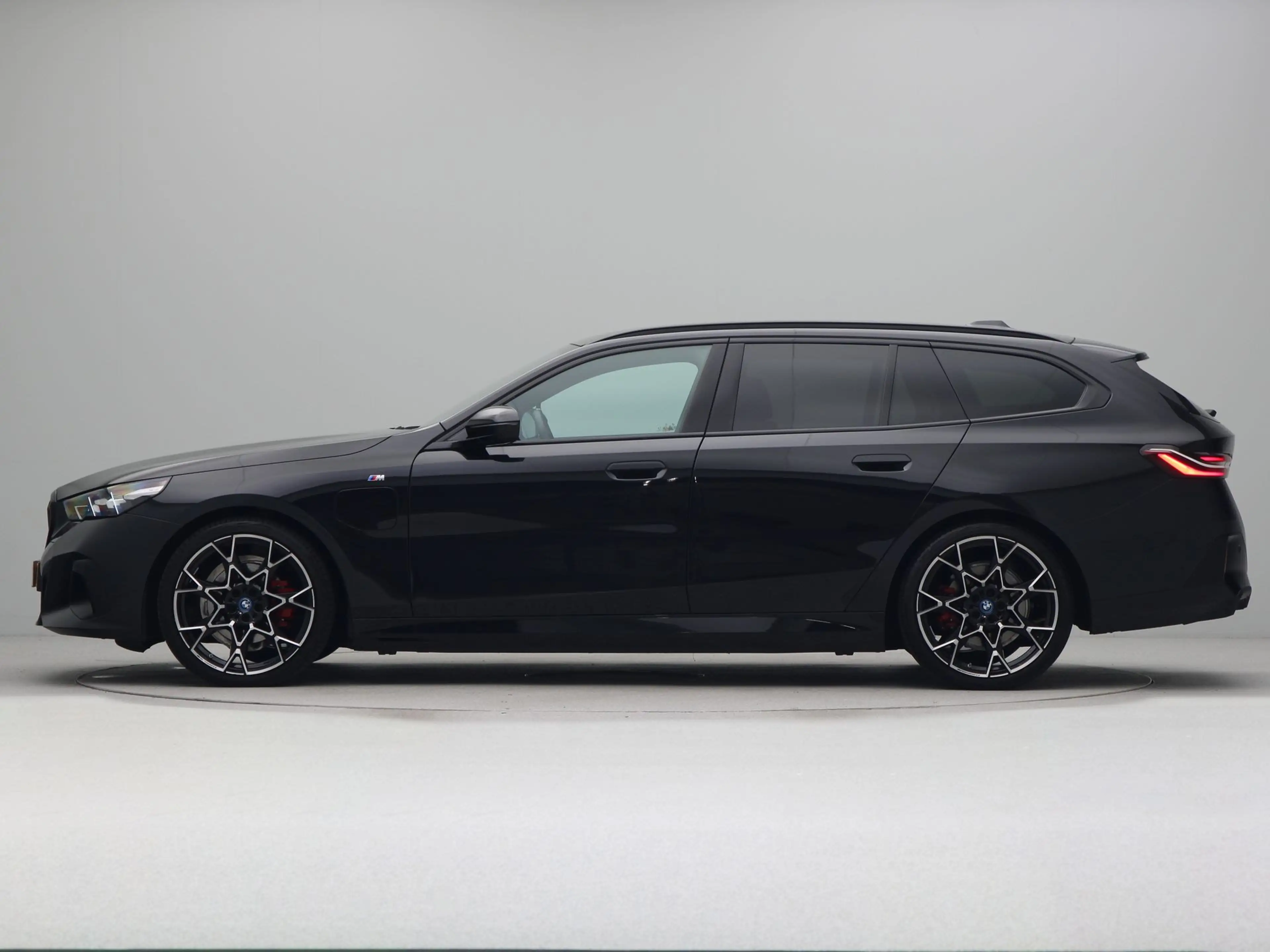 BMW 530 5 Serie 530e Touring M Sport Pro — photo 12