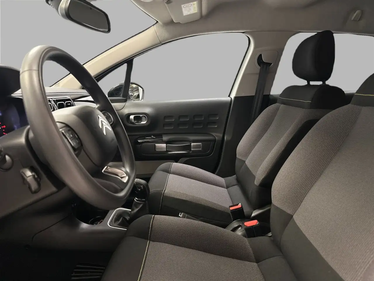 Citroen C3 III 2017 1.2 puretech Shine s&s 83cv 7