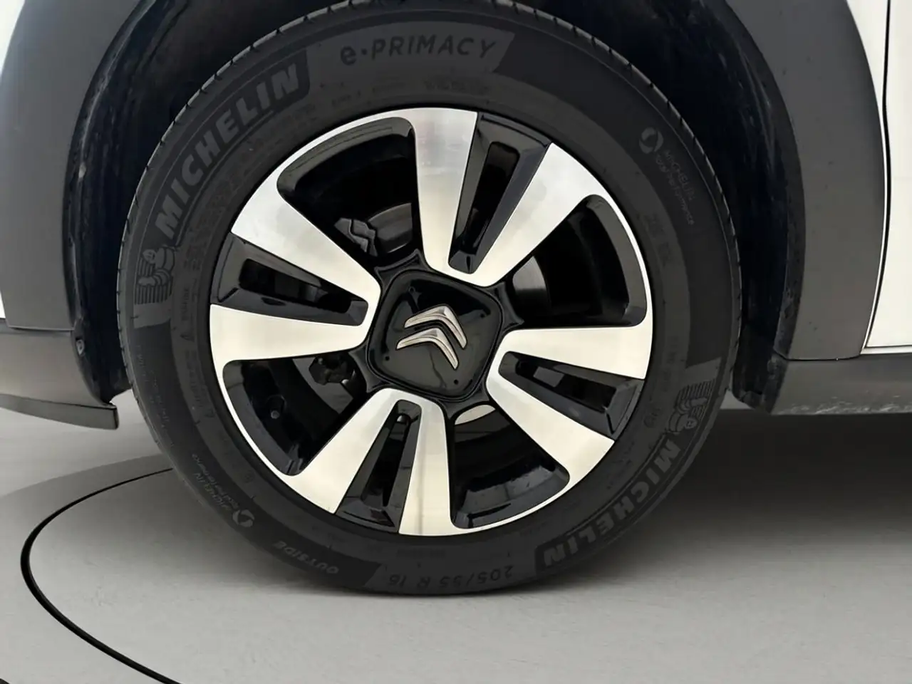Citroen C3 III 2017 1.2 puretech Shine s&s 83cv 18