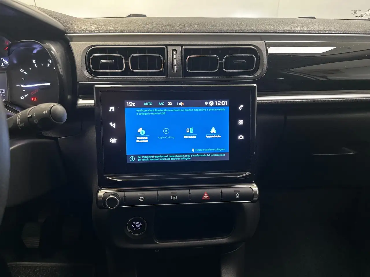 Citroen C3 III 2017 1.2 puretech Shine s&s 83cv 13