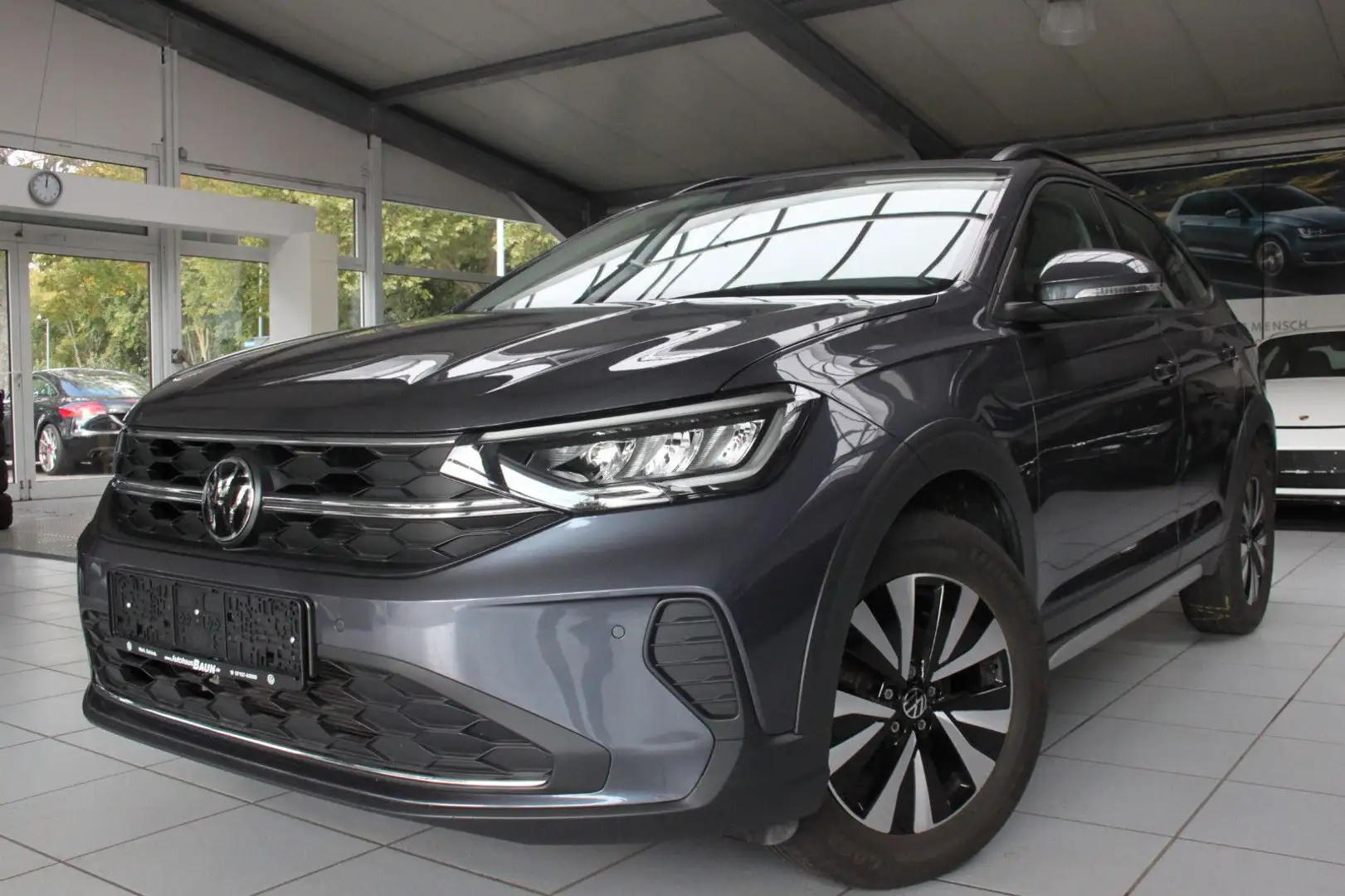 Volkswagen Taigo /AHK/LED/STZHZ/KAME/ACC/APP/16"/PDC/KEYLESS Gris - 2