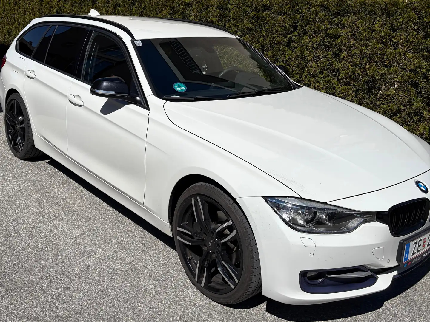 BMW 318 318d xDrive Touring Weiß - 1