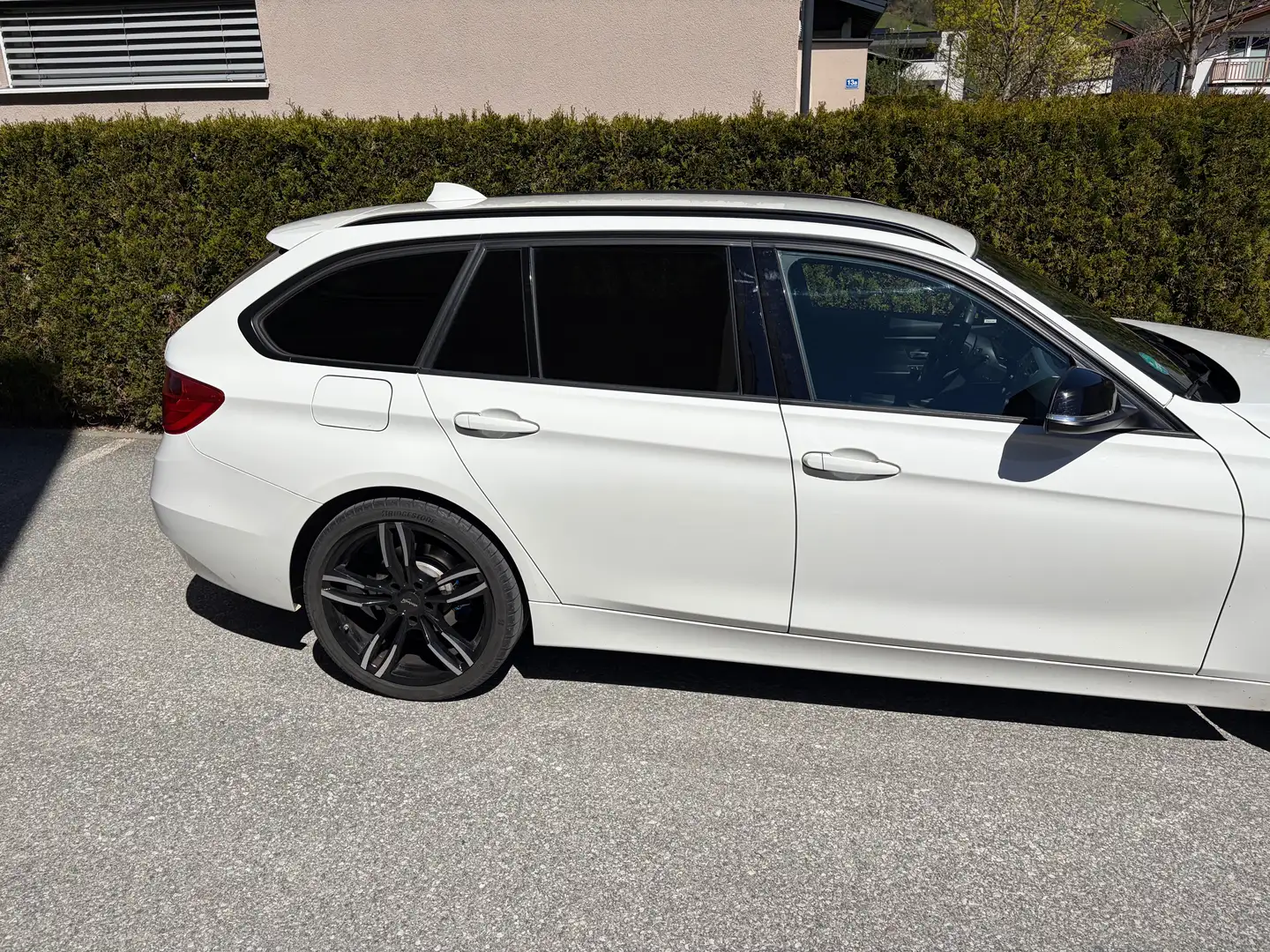 BMW 318 318d xDrive Touring Weiß - 2