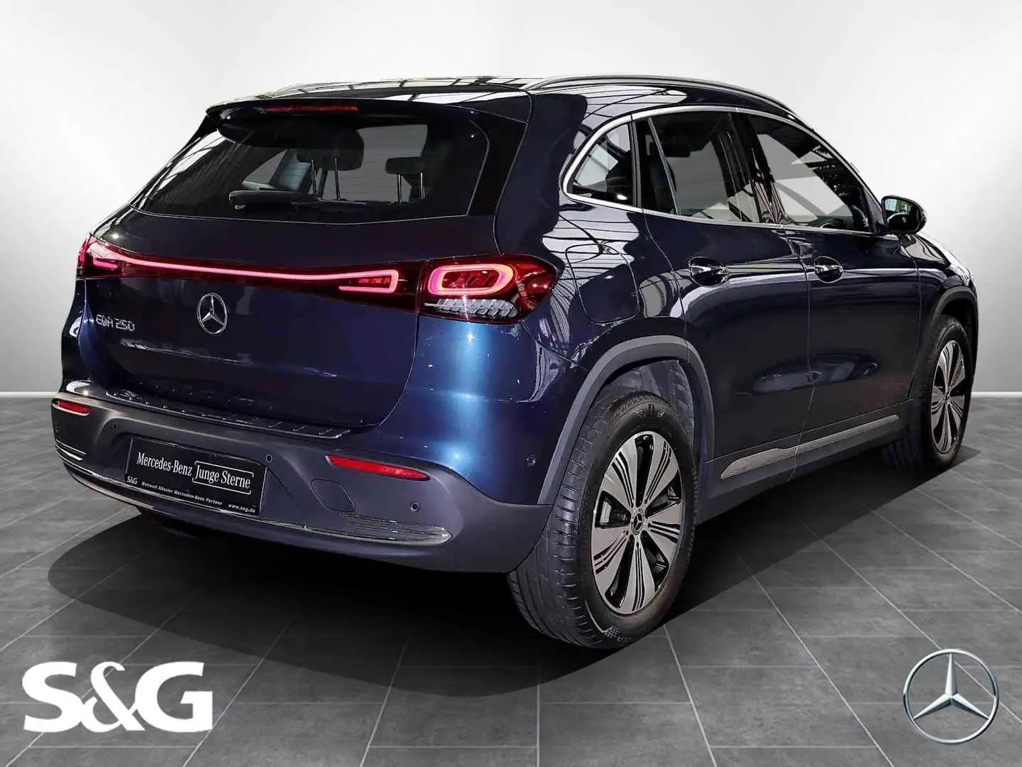 Mercedes-Benz EQA 250 AHK+DISTRONIC+KAMERA+CARPLAY+KEYLESS+18" Blau - 2