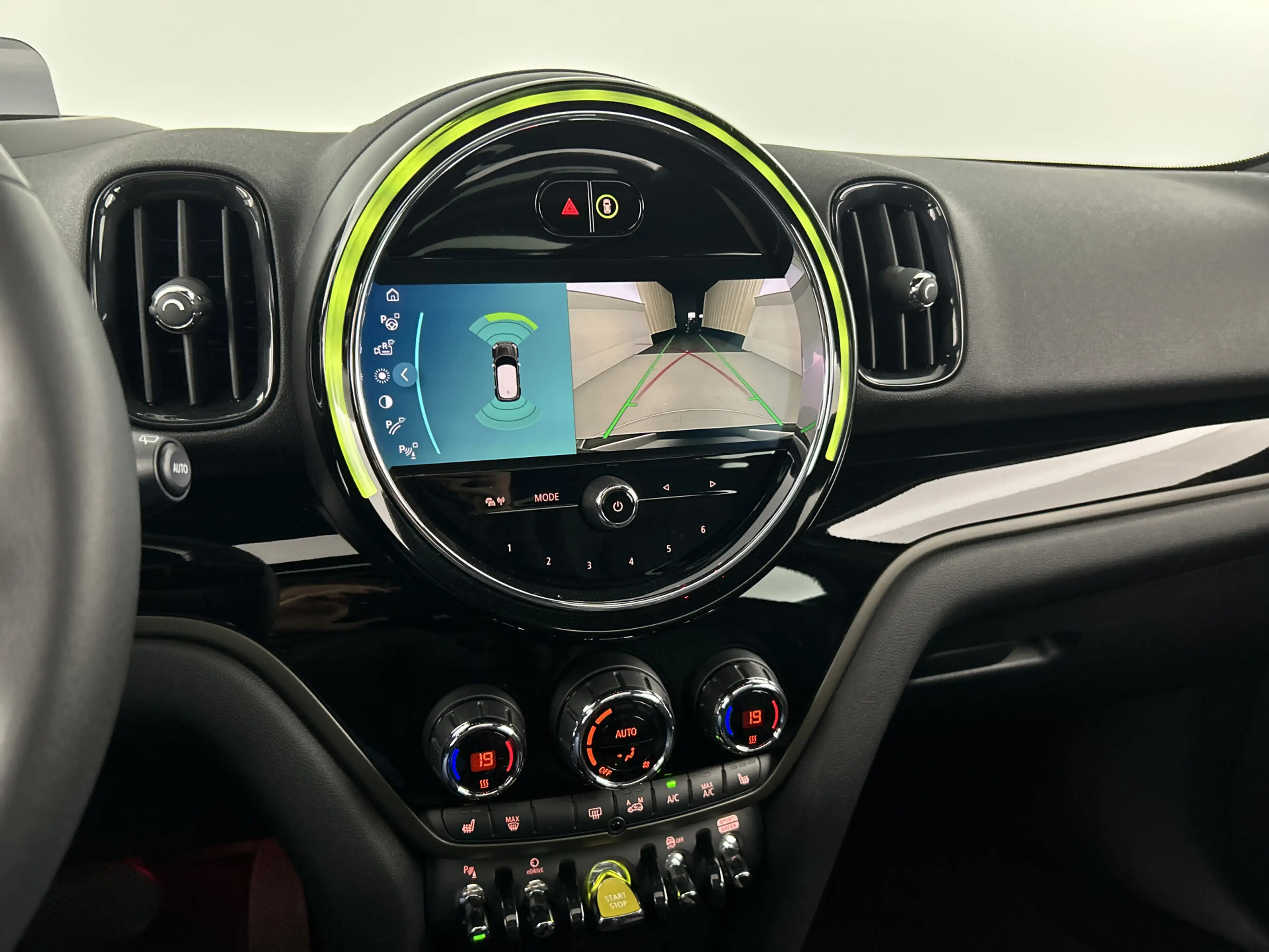 MINI Cooper SE Countryman 1.5 ALL4 Black ED/head up/Panopdak/Stoelv/Carplay — photo 23
