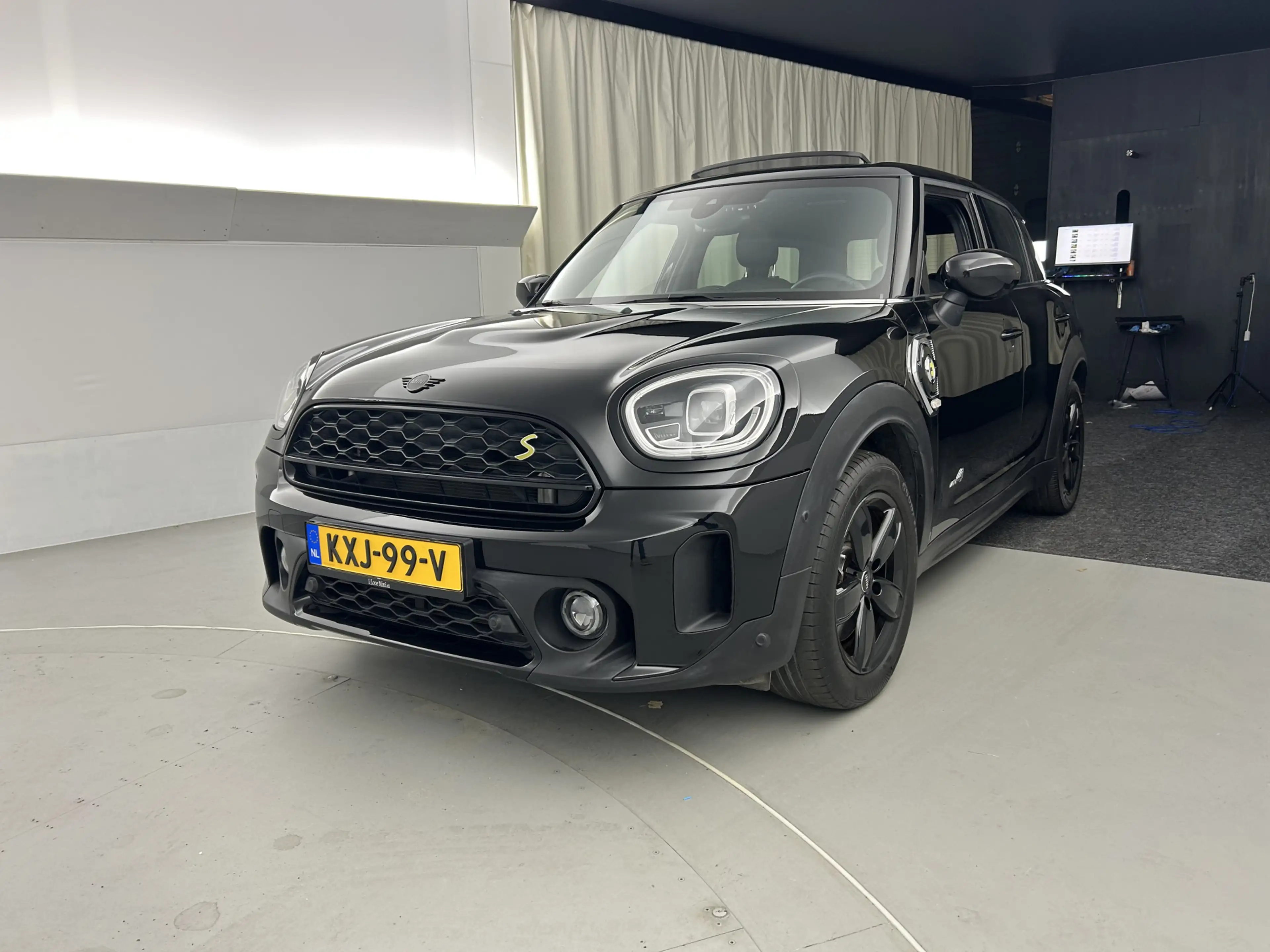 MINI Cooper SE Countryman 1.5 ALL4 Black ED/head up/Panopdak/Stoelv/Carplay — photo 4