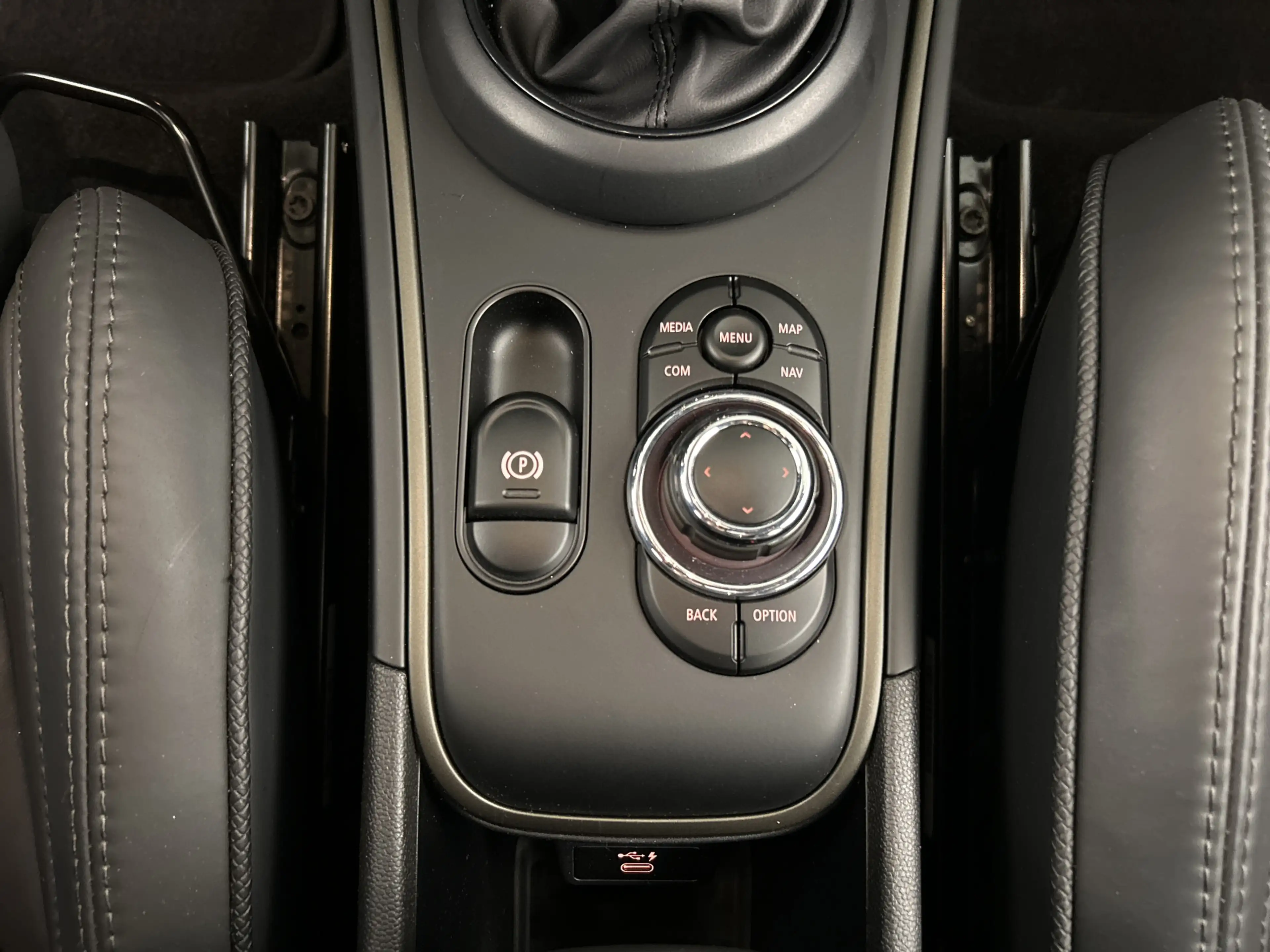 MINI Cooper SE Countryman 1.5 ALL4 Black ED/head up/Panopdak/Stoelv/Carplay — photo 26