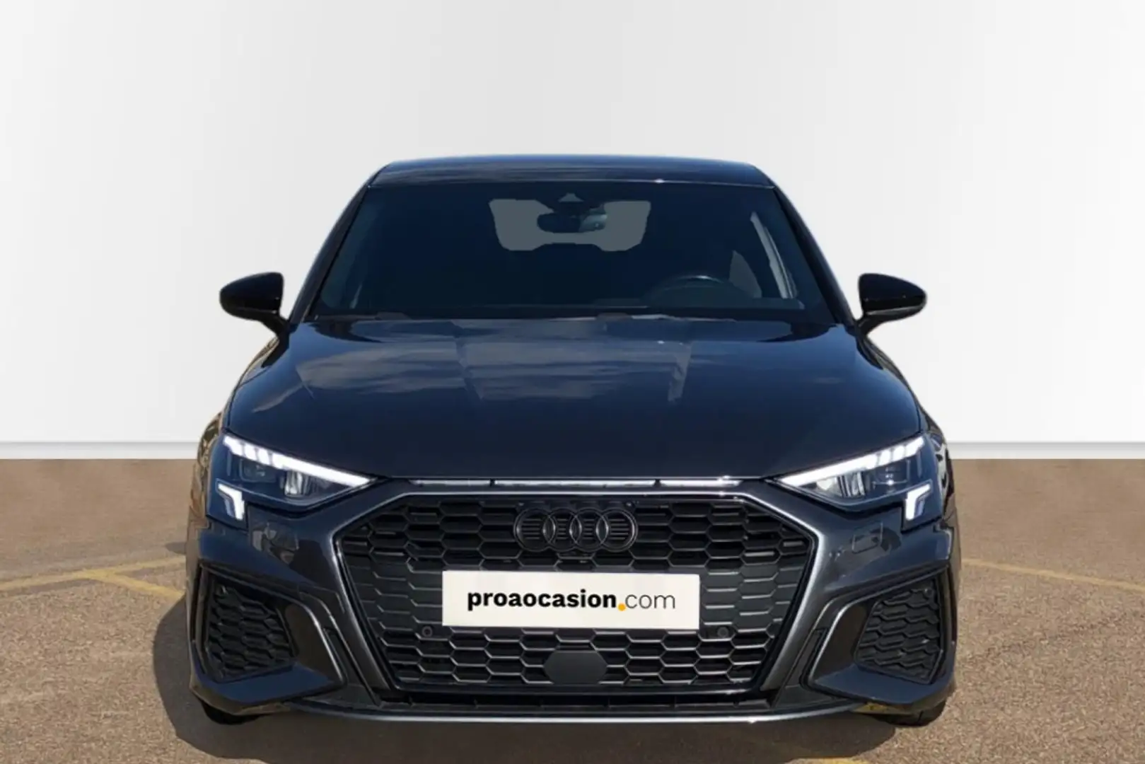 Audi A3 Sportback 35 TFSI Black line S tronic Gris - 2
