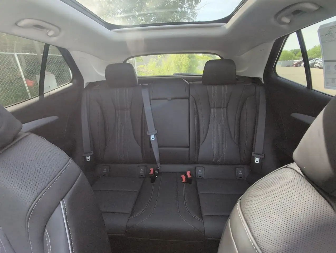 Buick Envision снимка Buick Envision