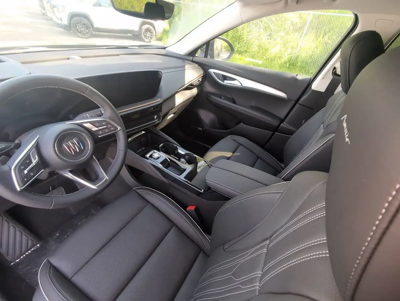 Buick Envision снимка Buick Envision