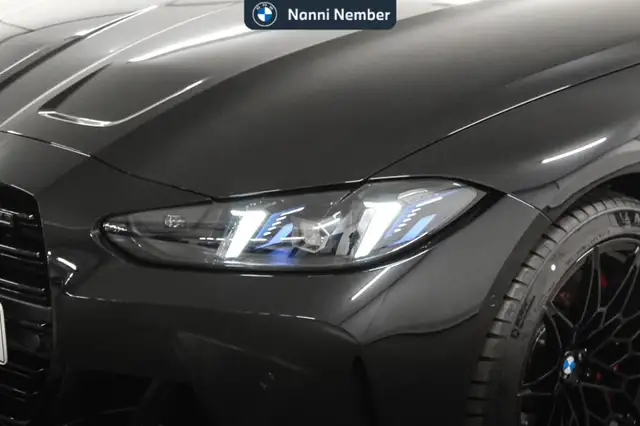BMW M3 view 5