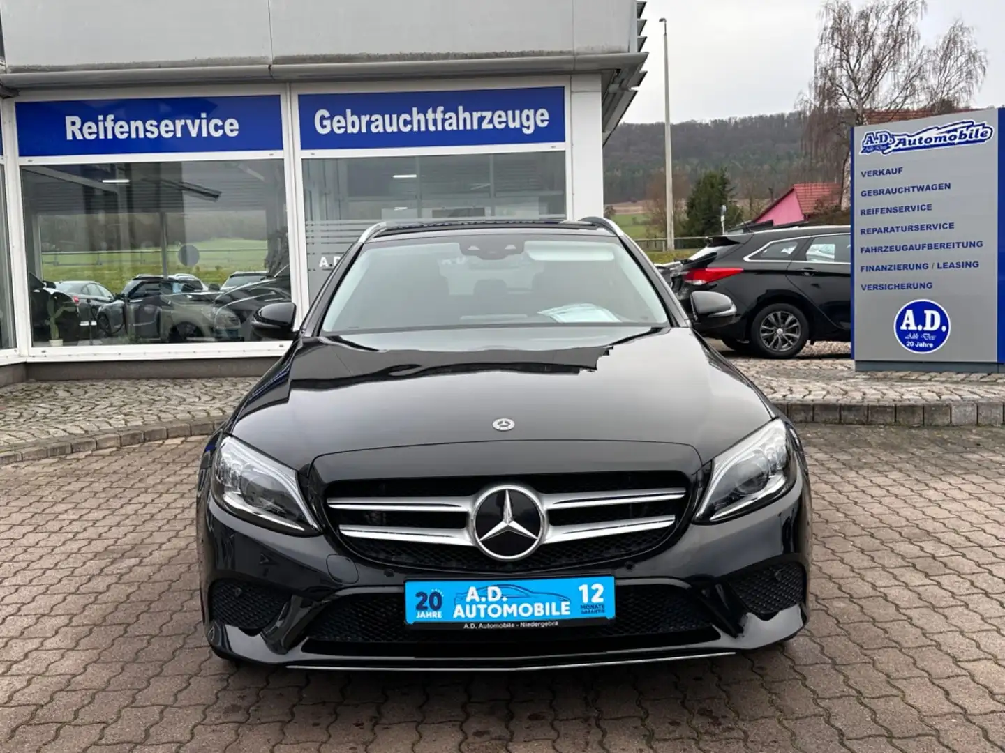 Mercedes-Benz C 200 T-Modell/Multibeam LED/Navi/Panorama Schwarz - 2