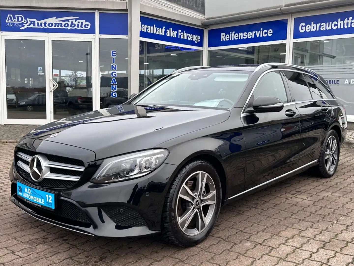 Mercedes-Benz C 200 T-Modell/Multibeam LED/Navi/Panorama Schwarz - 1