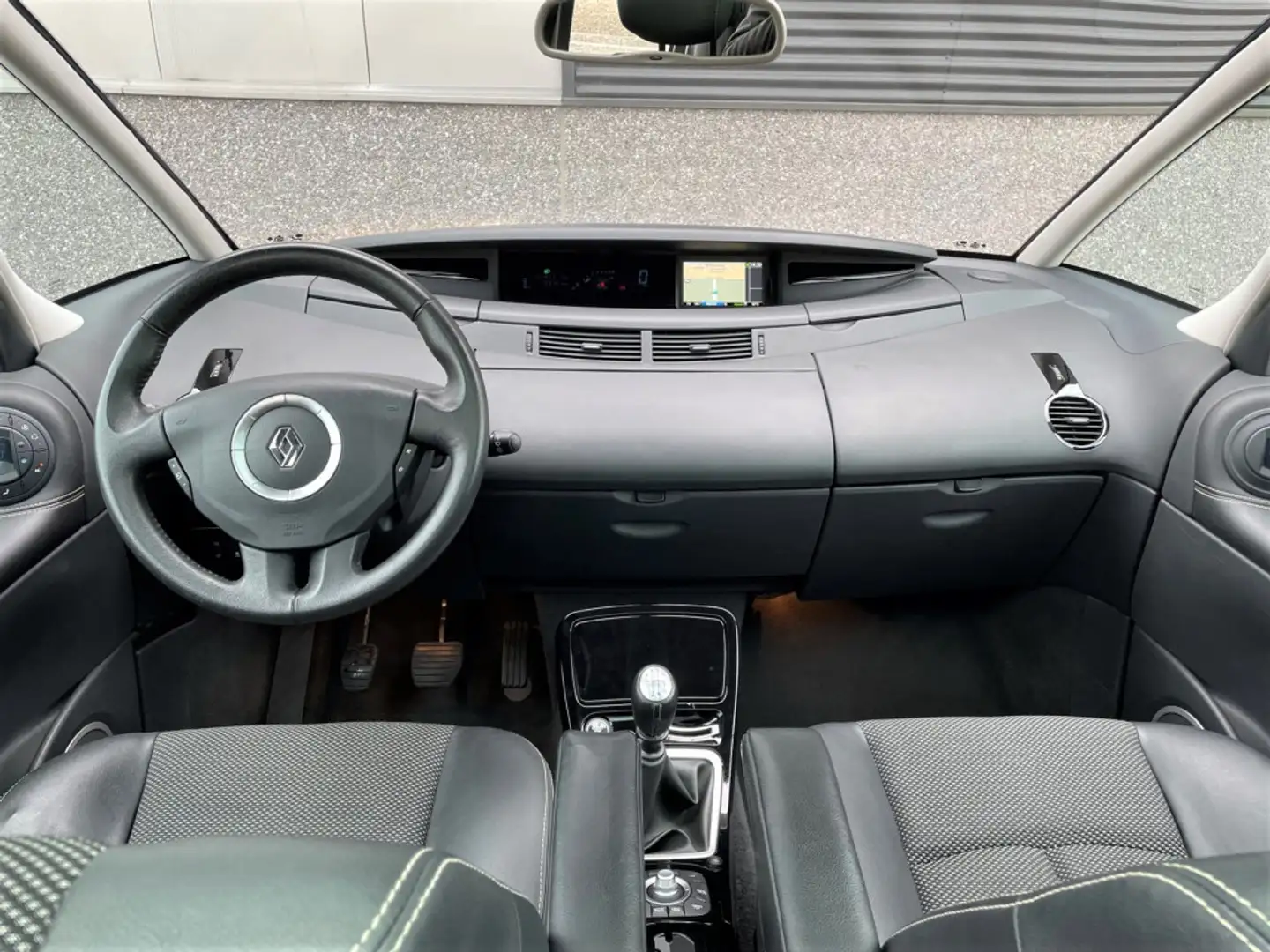 Renault Grand Espace 2.0T 170pk Celsium/7-persoons/Trekhaak/Cruise/Xeno Gris - 2