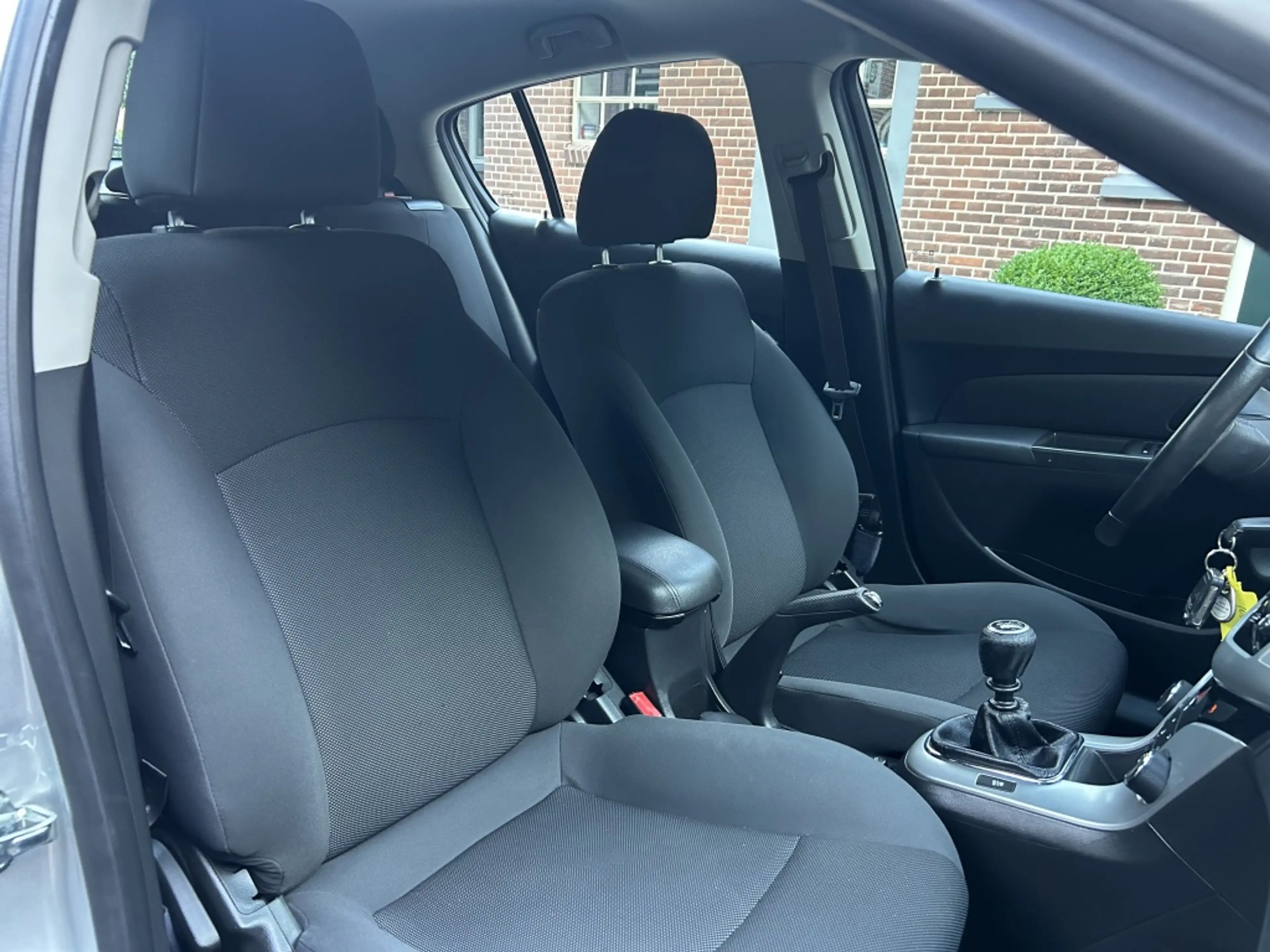 Chevrolet Cruze 1.6 LT — photo 7