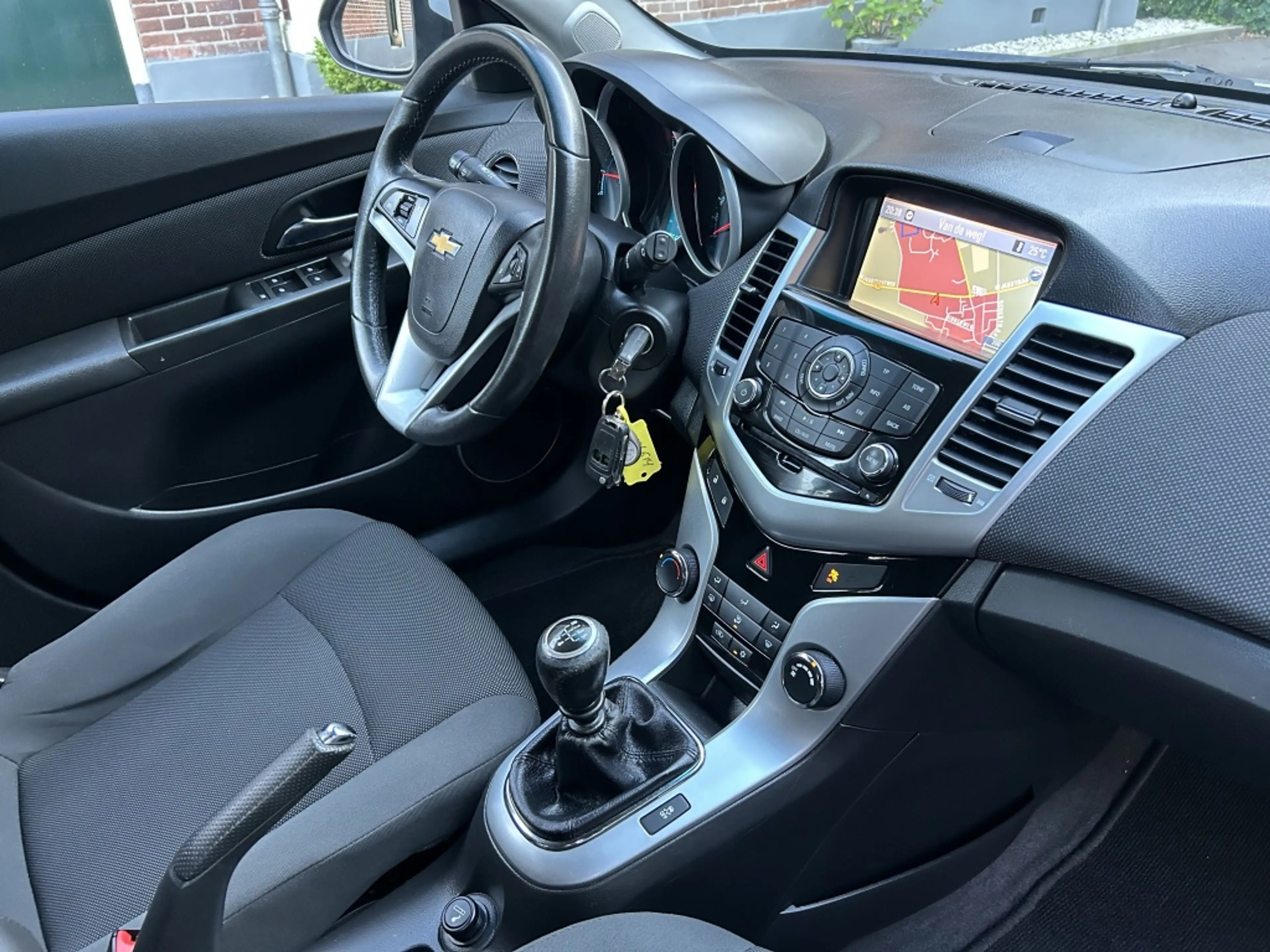 Chevrolet Cruze 1.6 LT — photo 6