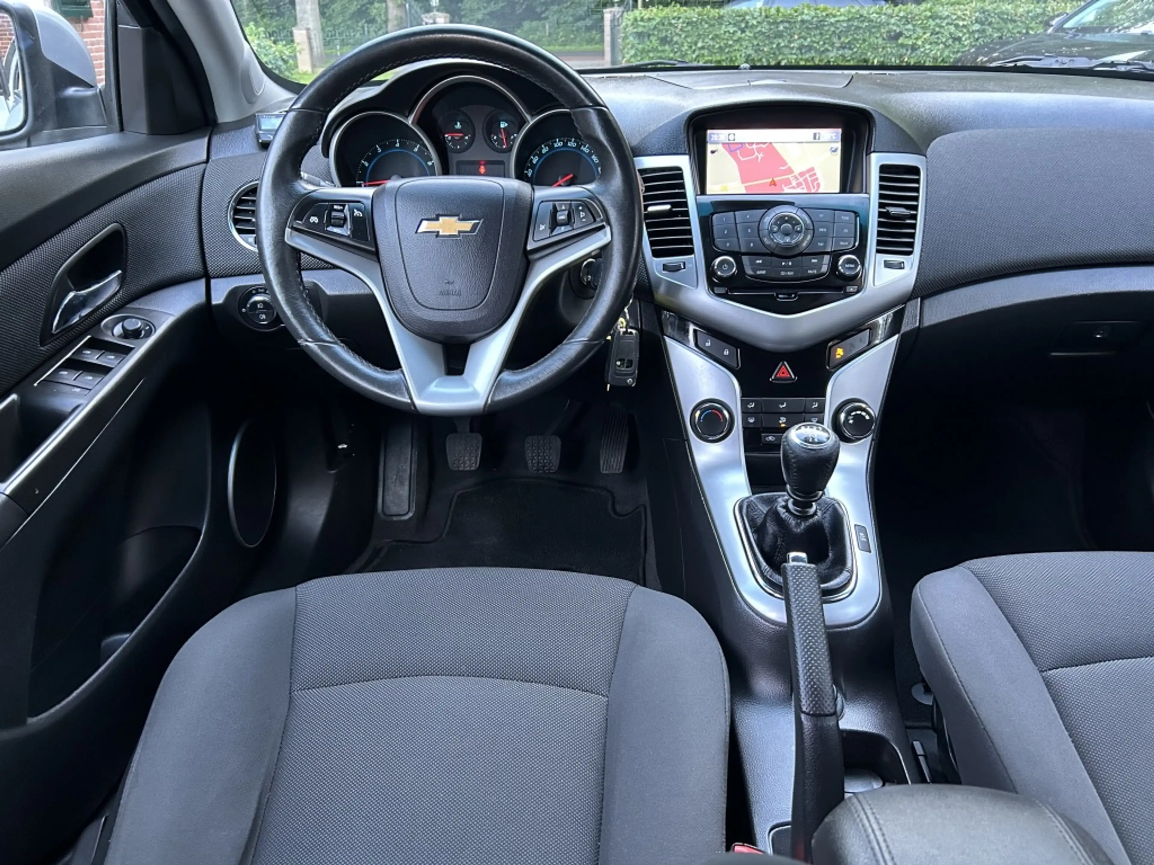 Chevrolet Cruze 1.6 LT — photo 3