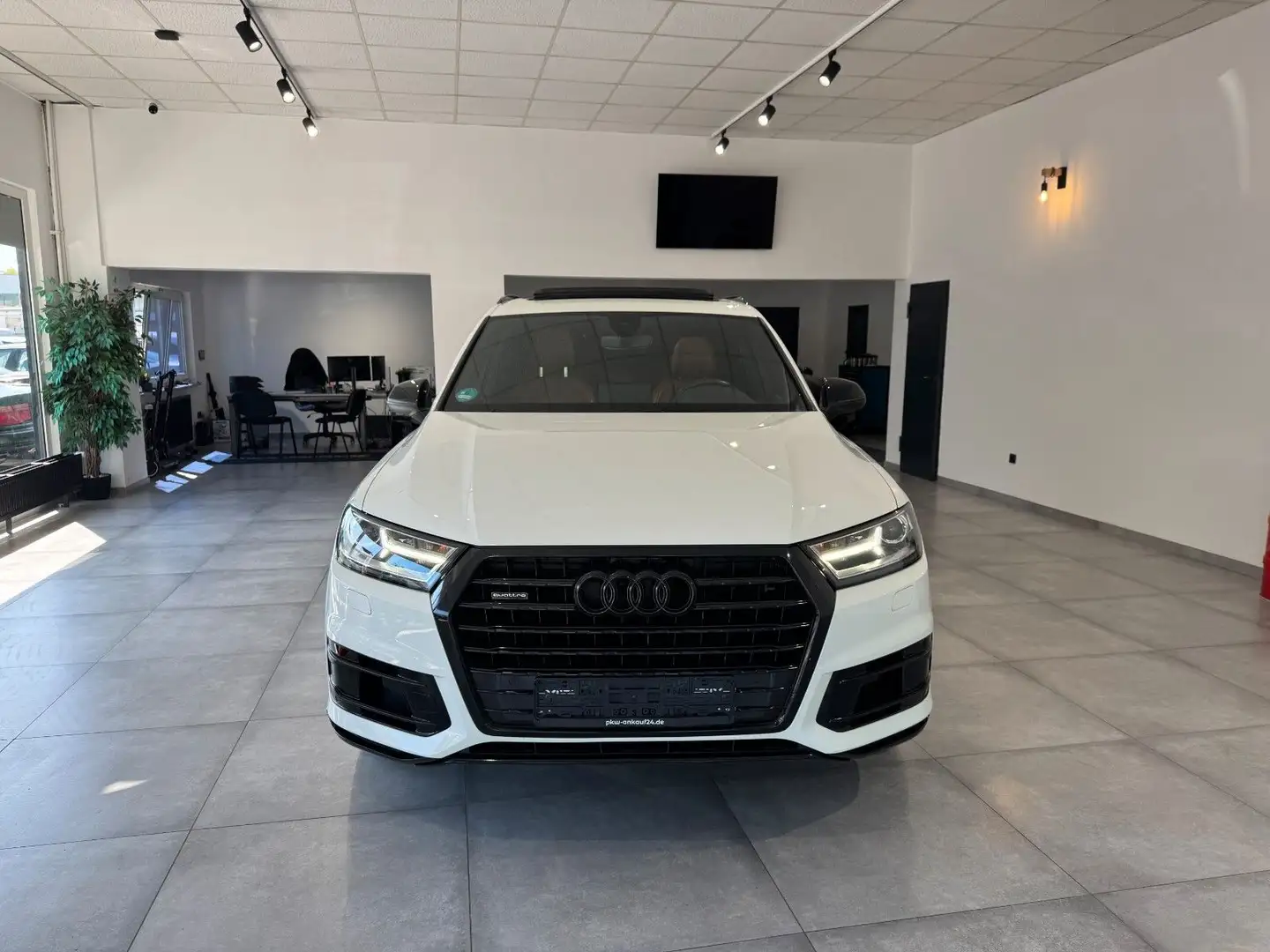 Audi Q7 3.0 TDI quattro S Line+ PANO/AHK/LED/MMI/TOP! Weiß - 1