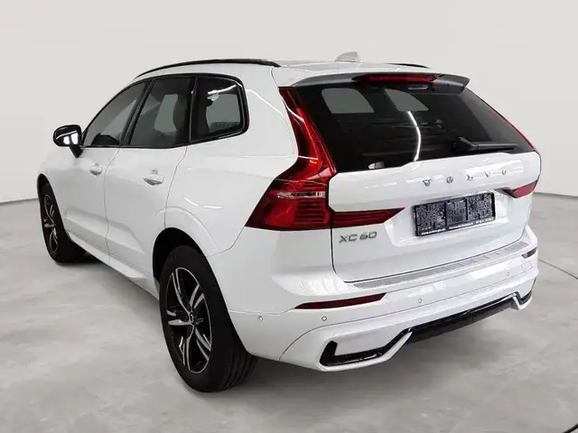 Volvo XC60 view 5