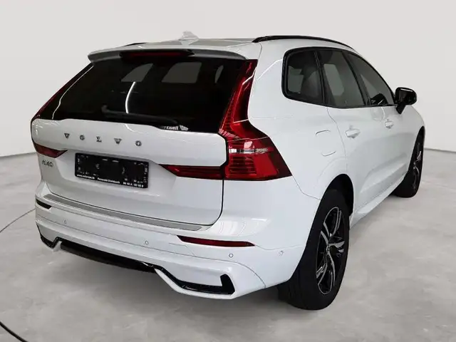 Volvo XC60 view 4