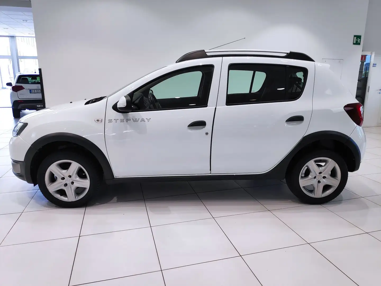 Dacia Sandero Stepway 0.9 TCe 12V TurboGPL 90CV Start&Stop*GPL* Blanc - 2