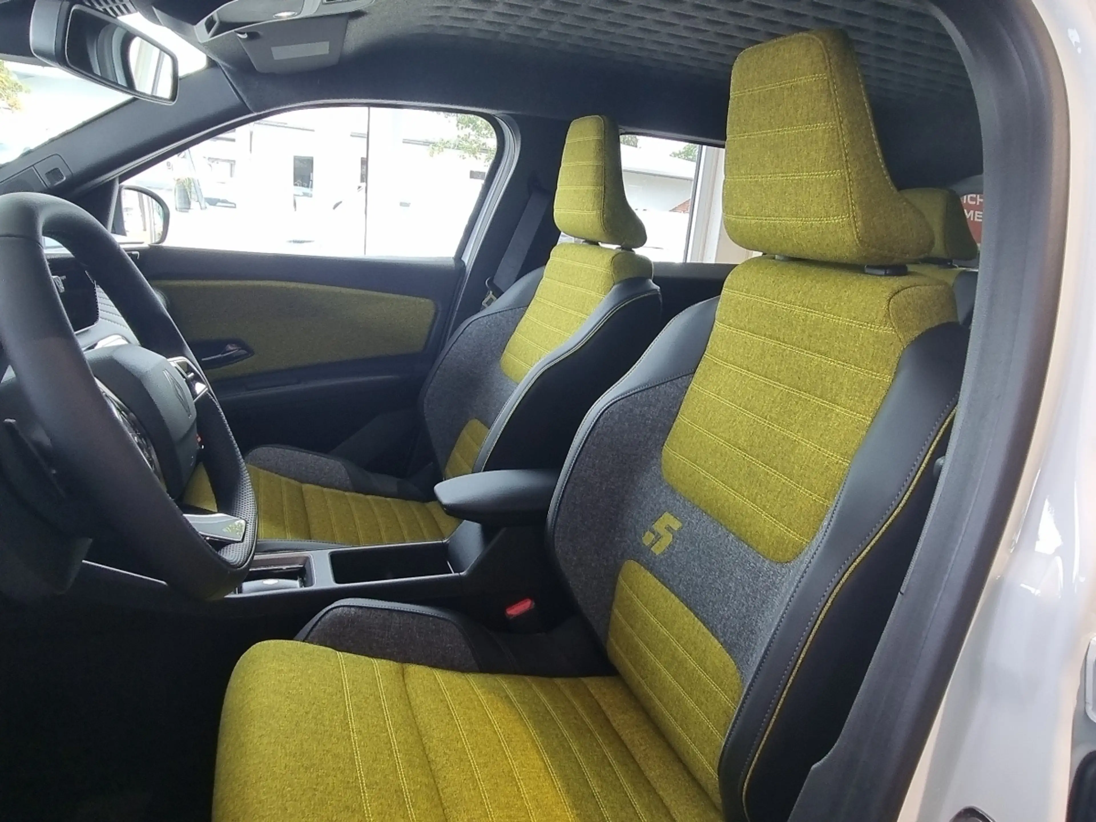 Renault R 5 E-Tech elektrisch Iconic 150 Comfort Range — photo 7