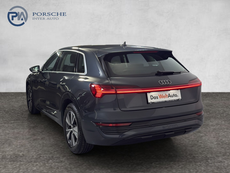 Audi Q8 55 e-tron quattro advanced — photo 4
