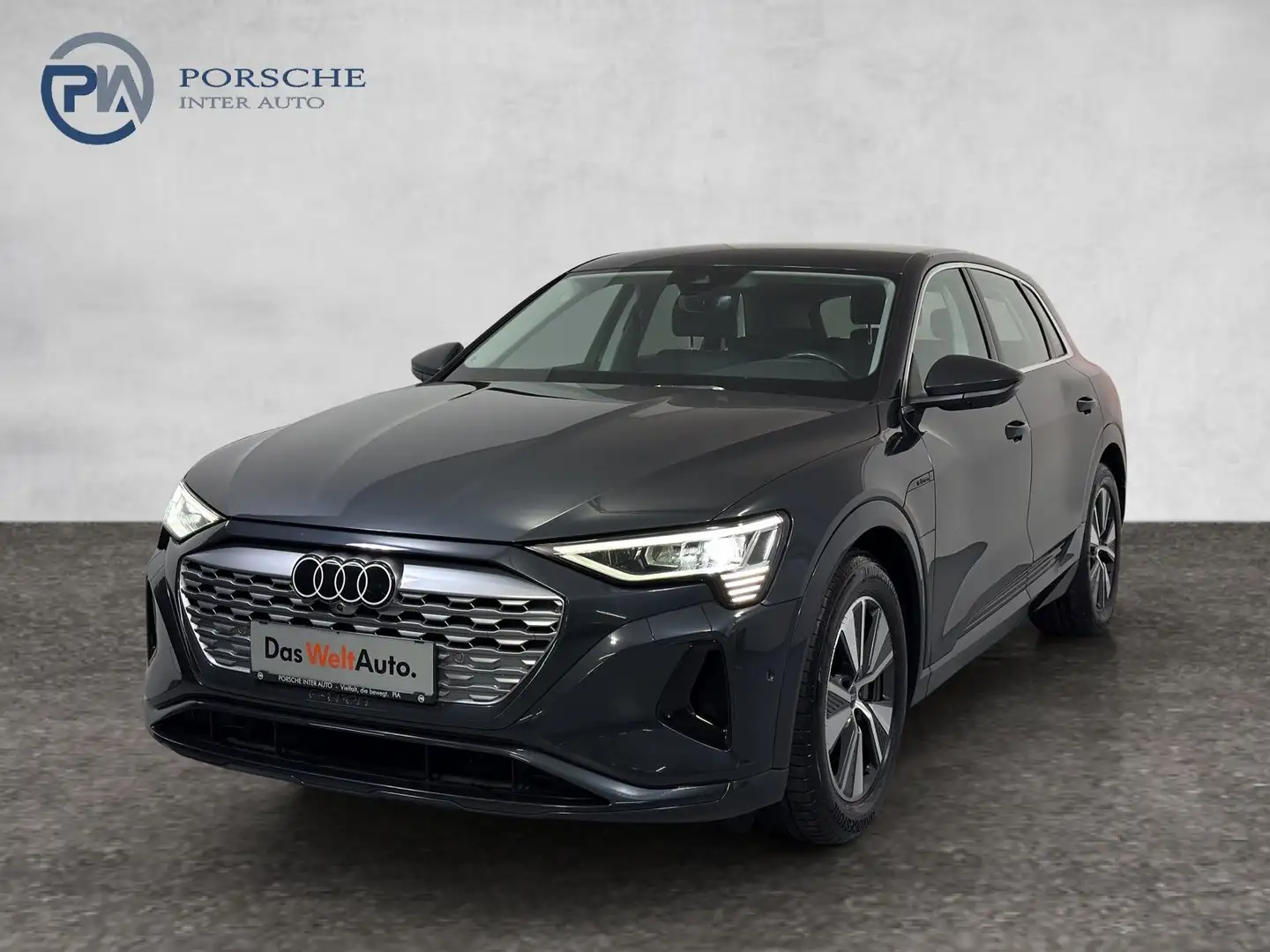 Audi Q8 55 e-tron quattro advanced Grau - 1