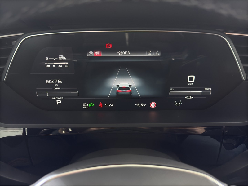 Audi Q8 55 e-tron quattro advanced — photo 9