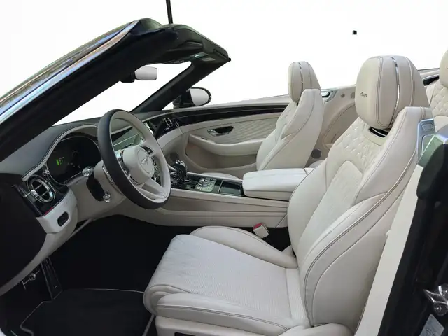 Bentley Continental GTC view 10
