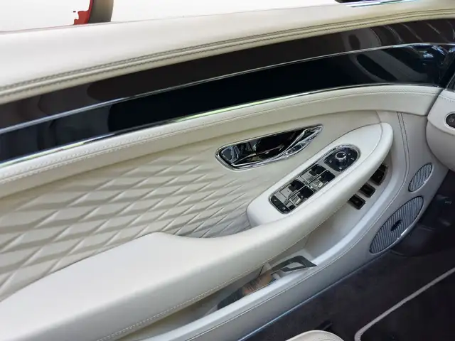 Bentley Continental GTC view 12