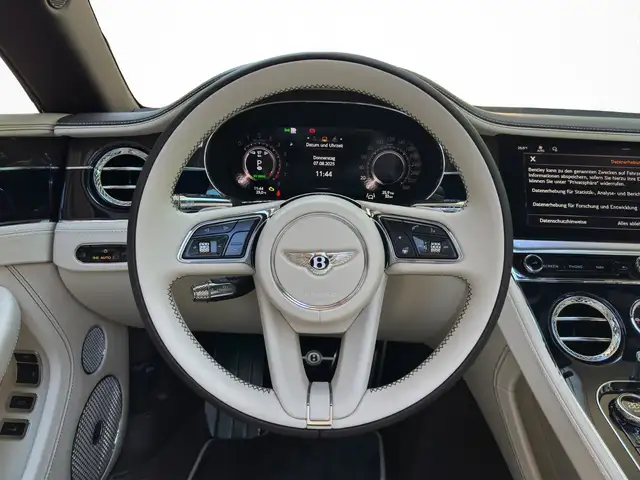 Bentley Continental GTC view 13