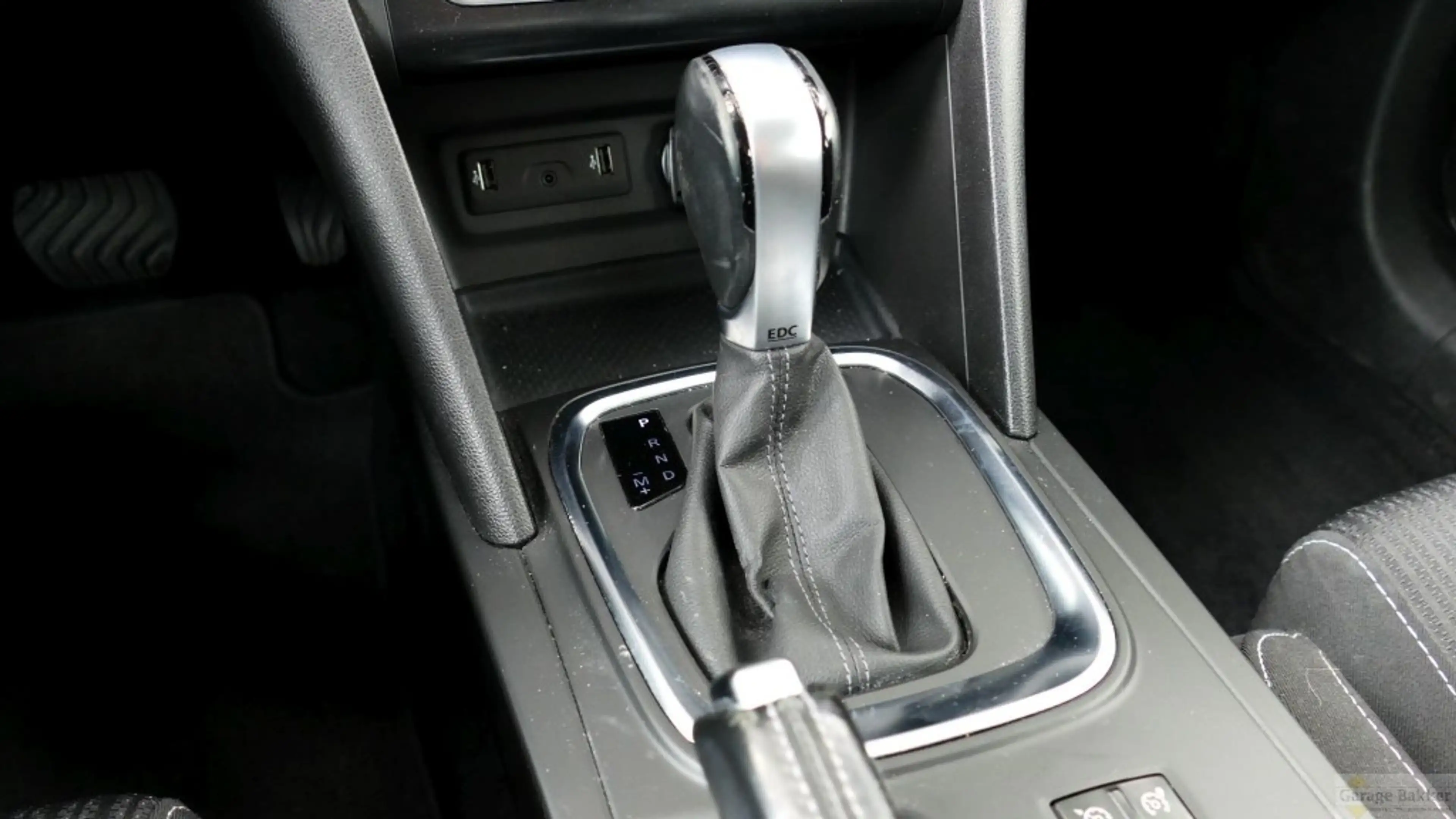 Renault Megane TCe 140 EDC Automaat Limited — photo 11