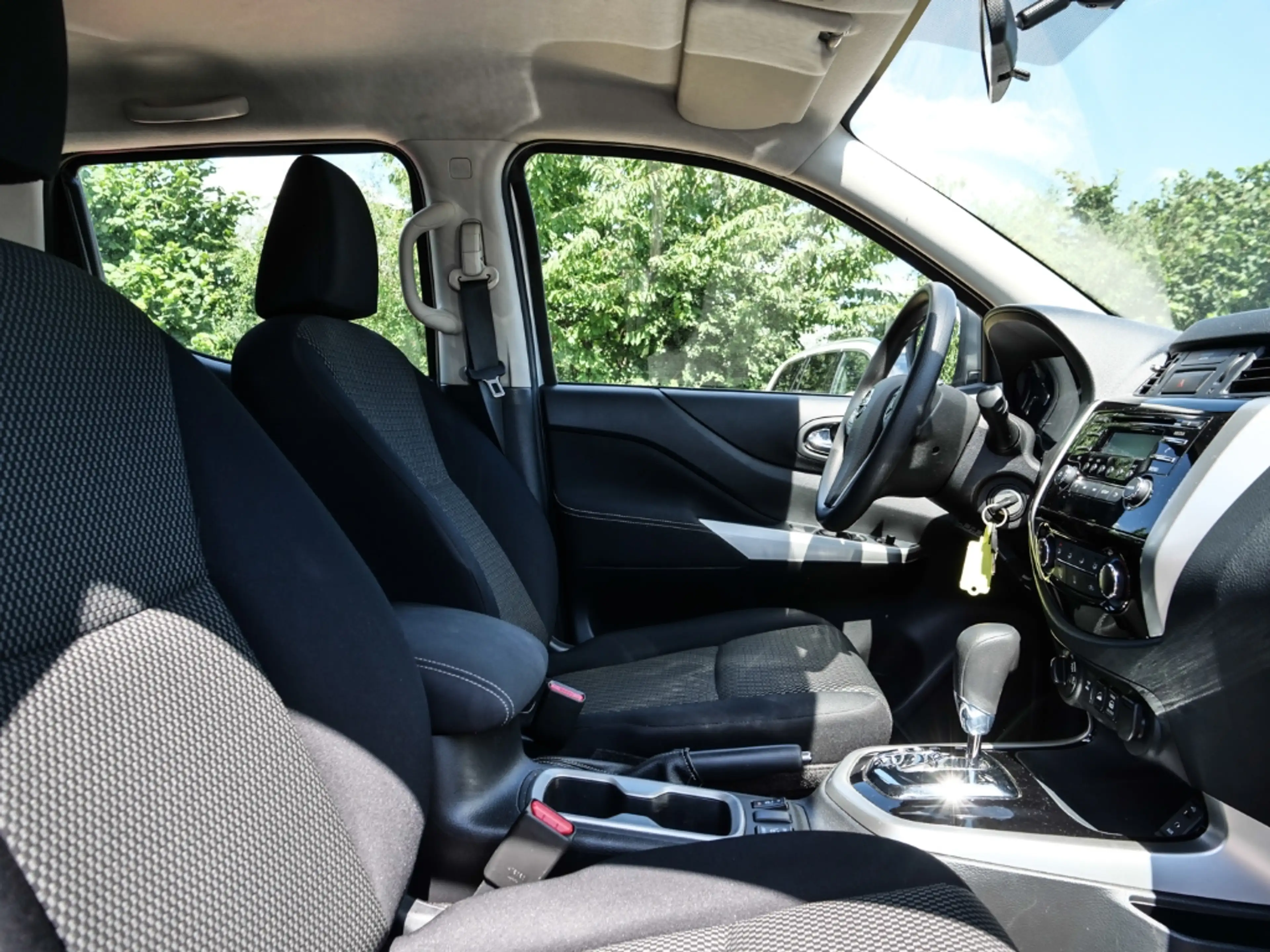 Nissan Navara NP300 Acenta Double Cab 4x4 2.3 dCi EU6d-T AHK Spe — photo 12