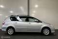 Toyota Avensis Verso 2.0i Linea Sol 5p. [ NAP 1e eigenaar! trekhaak cru Grau - thumbnail 5