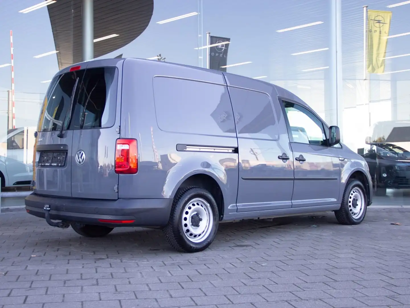 Volkswagen Caddy MAXI 2.0 TDI DSG Gris - 2