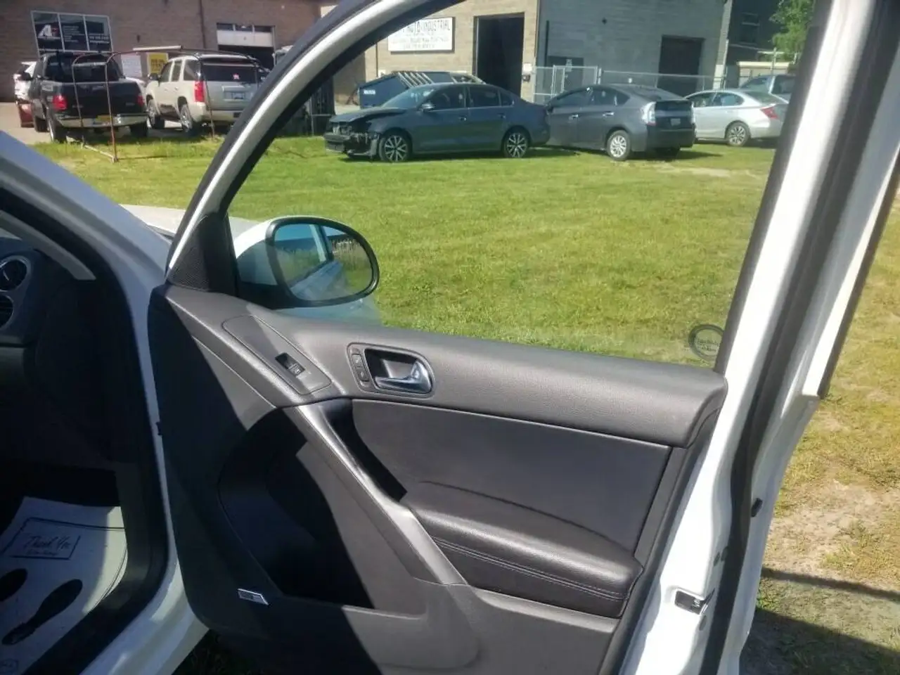 Volkswagen Tiguan снимка Volkswagen Tiguan