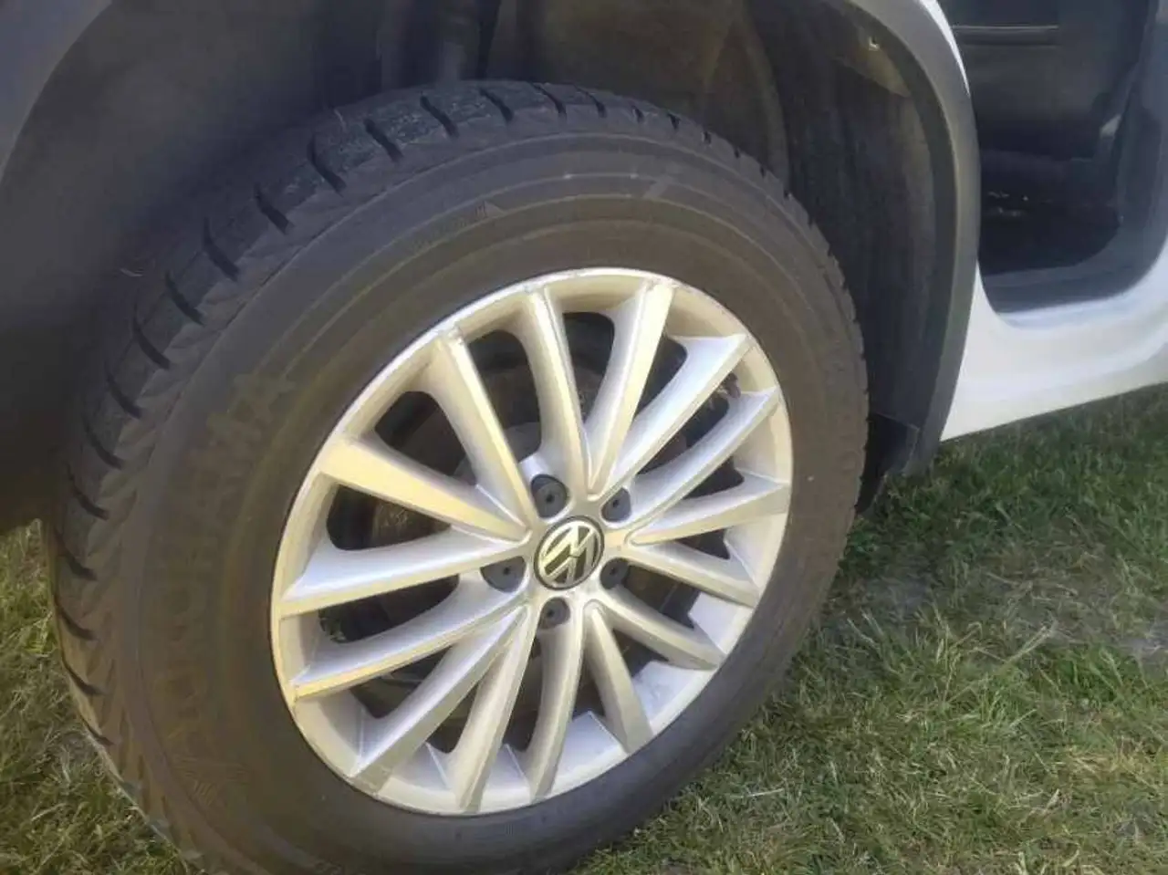 Volkswagen Tiguan снимка Volkswagen Tiguan
