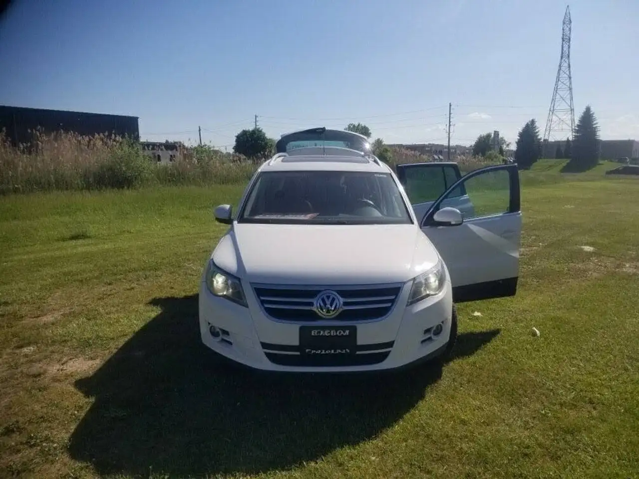 Volkswagen Tiguan снимка Volkswagen Tiguan