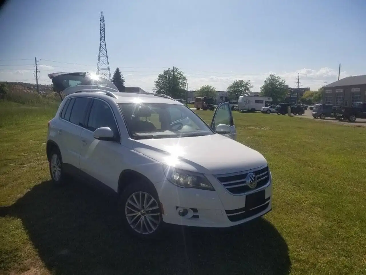 Volkswagen Tiguan снимка Volkswagen Tiguan