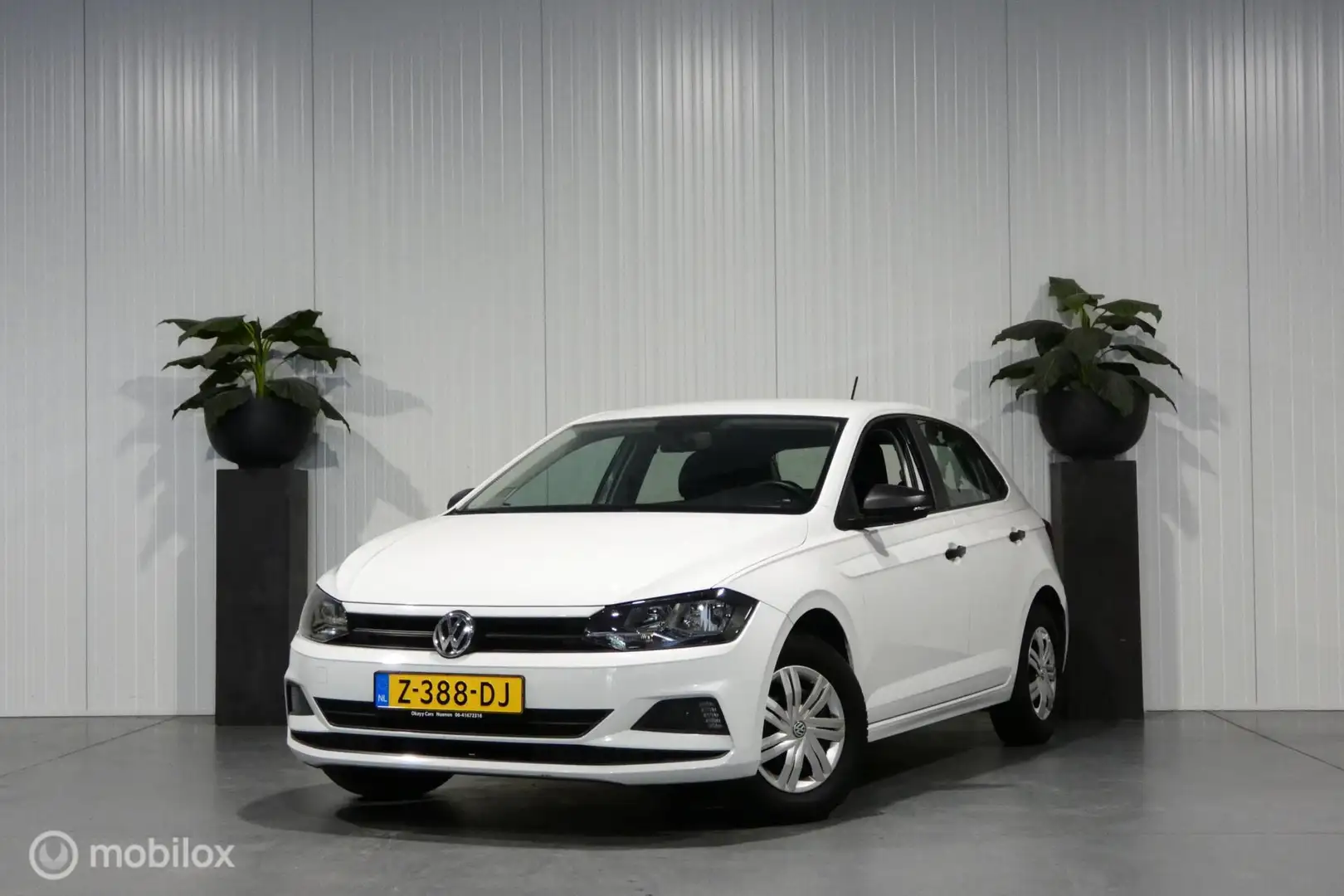 Volkswagen Polo 1.0 MPI Trendline Wit - 1