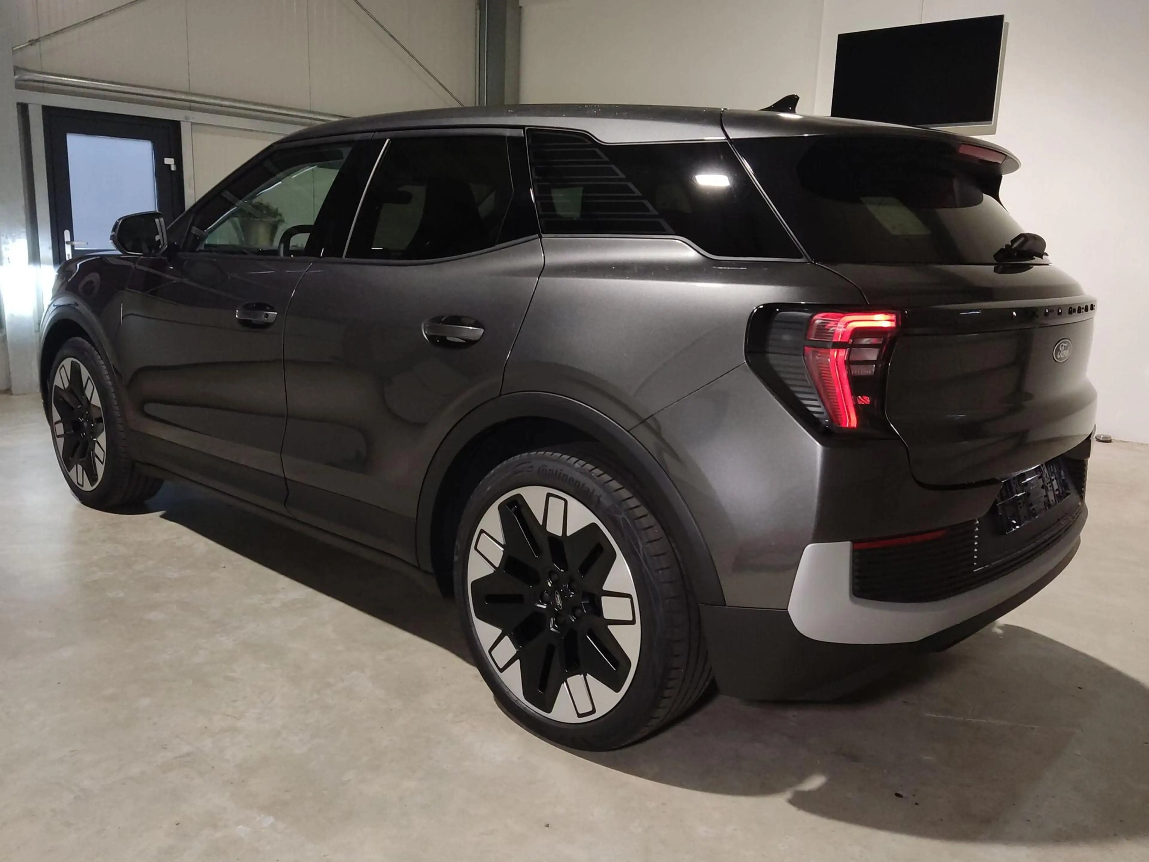 Ford Explorer Limited Edition Extended Range 79kWh 204PS Auto... — photo 6