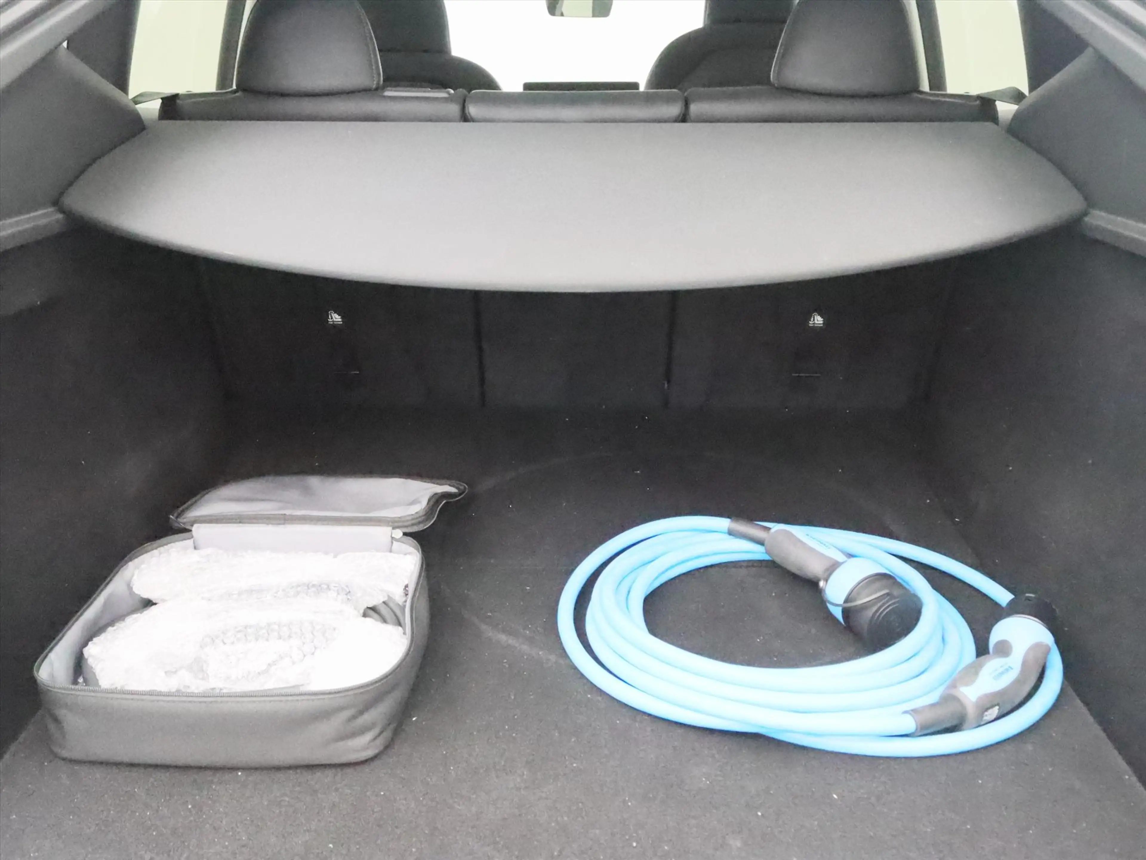 Tesla Model Y Long Range AWD 75kWh 351pk 93.8% SoH [ TREKHAAK+AM — photo 26