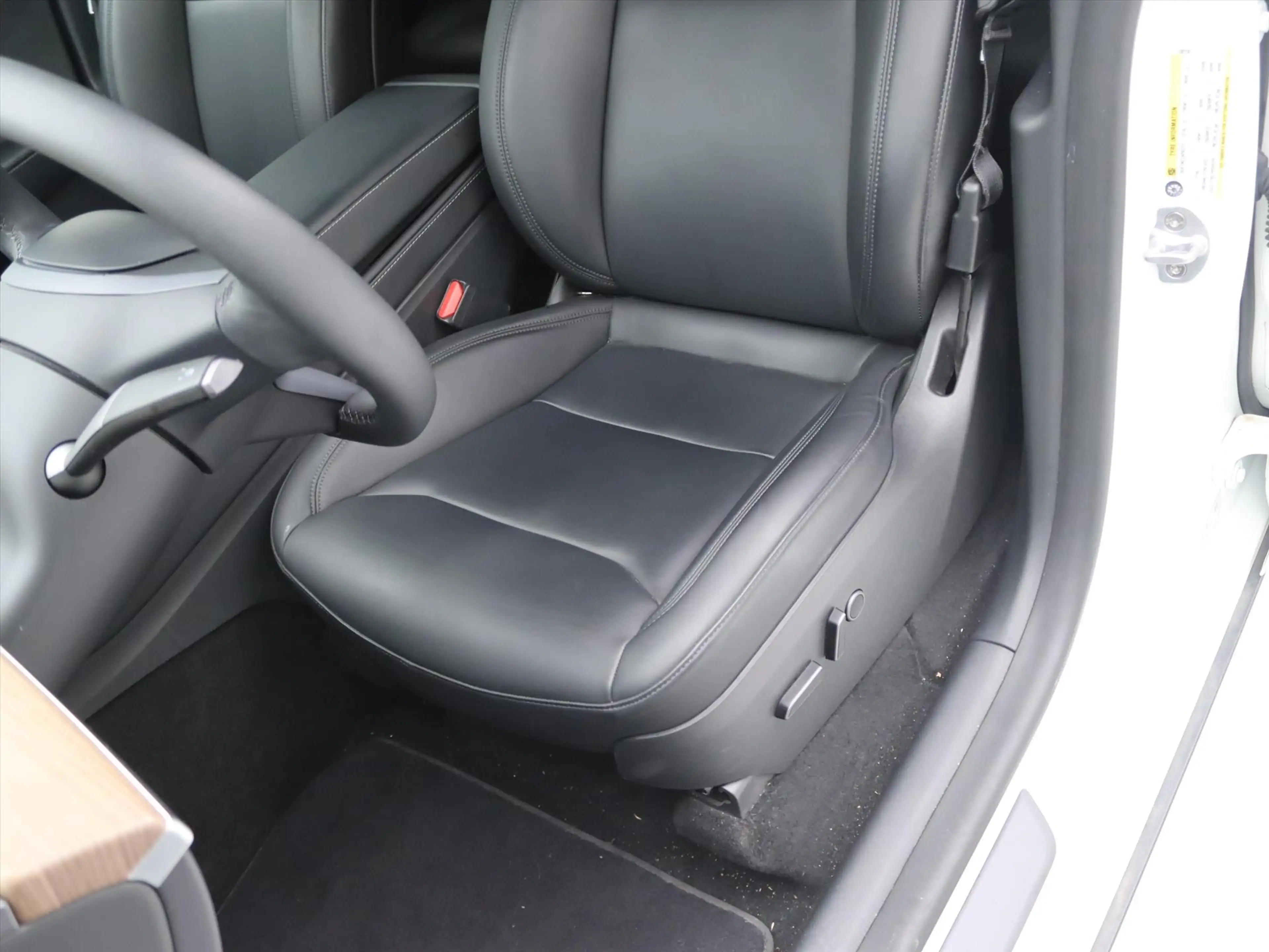 Tesla Model Y Long Range AWD 75kWh 351pk 93.8% SoH [ TREKHAAK+AM — photo 17