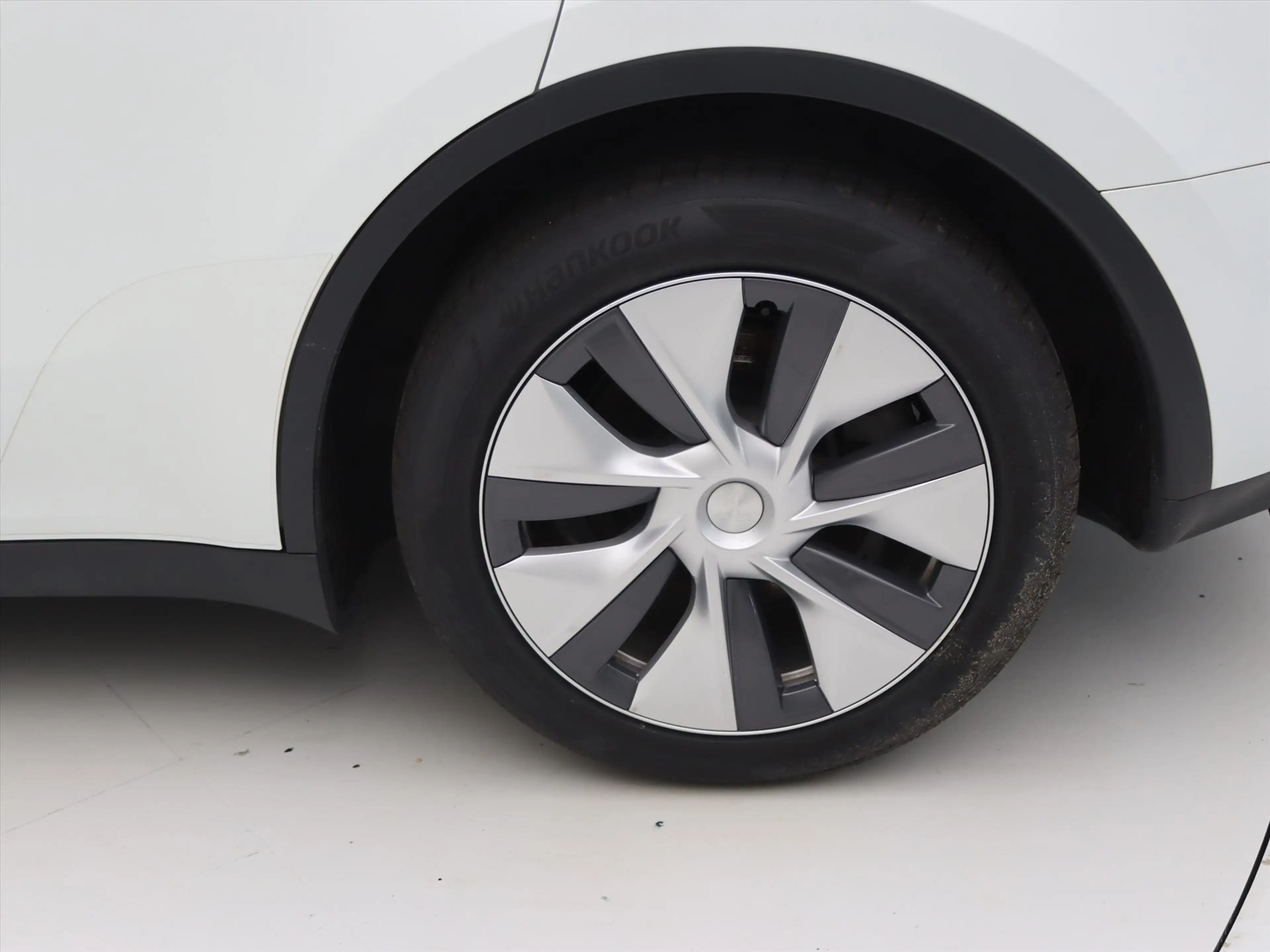 Tesla Model Y Long Range AWD 75kWh 351pk 93.8% SoH [ TREKHAAK+AM — photo 12