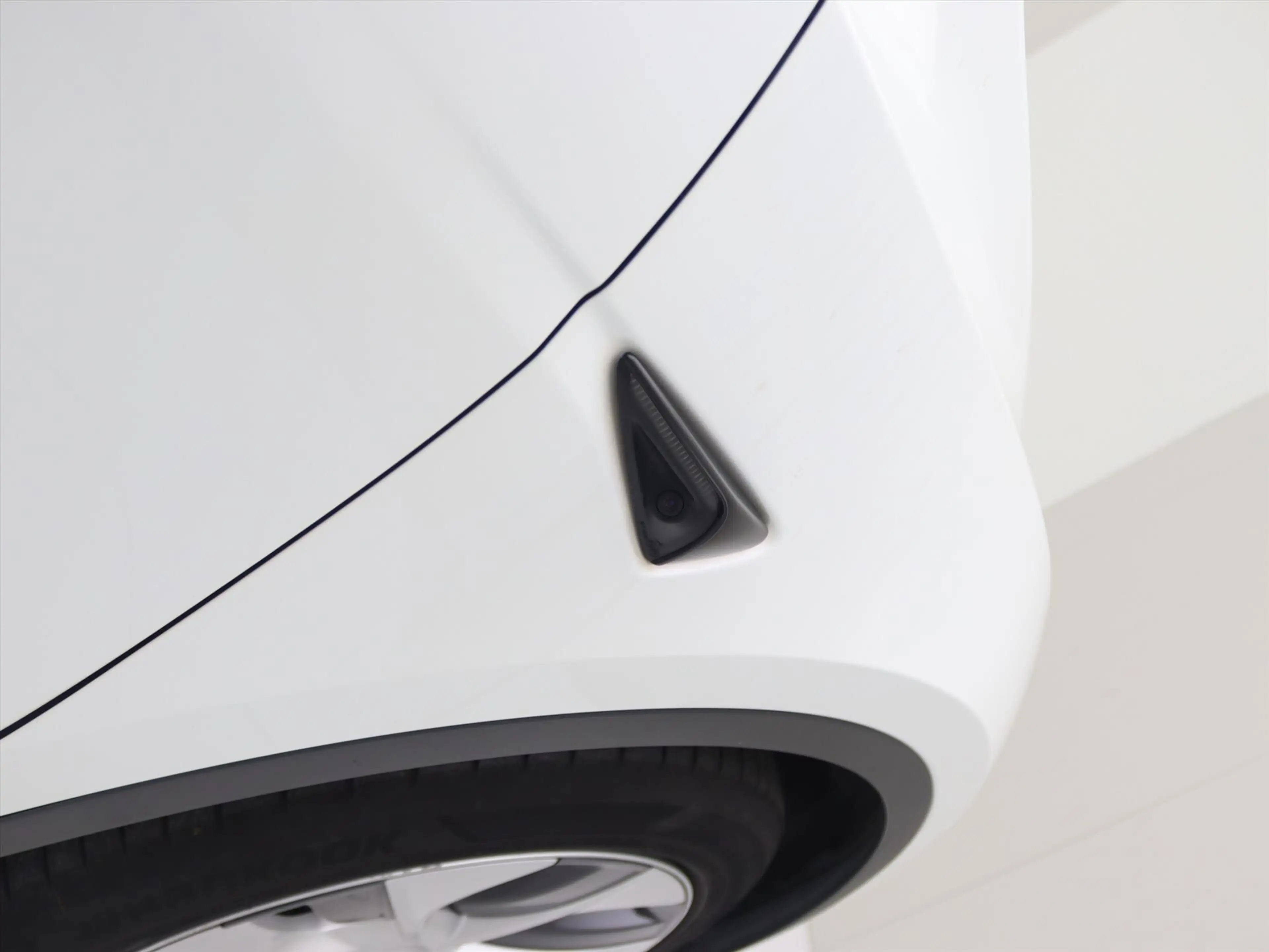 Tesla Model Y Long Range AWD 75kWh 351pk 93.8% SoH [ TREKHAAK+AM — photo 28