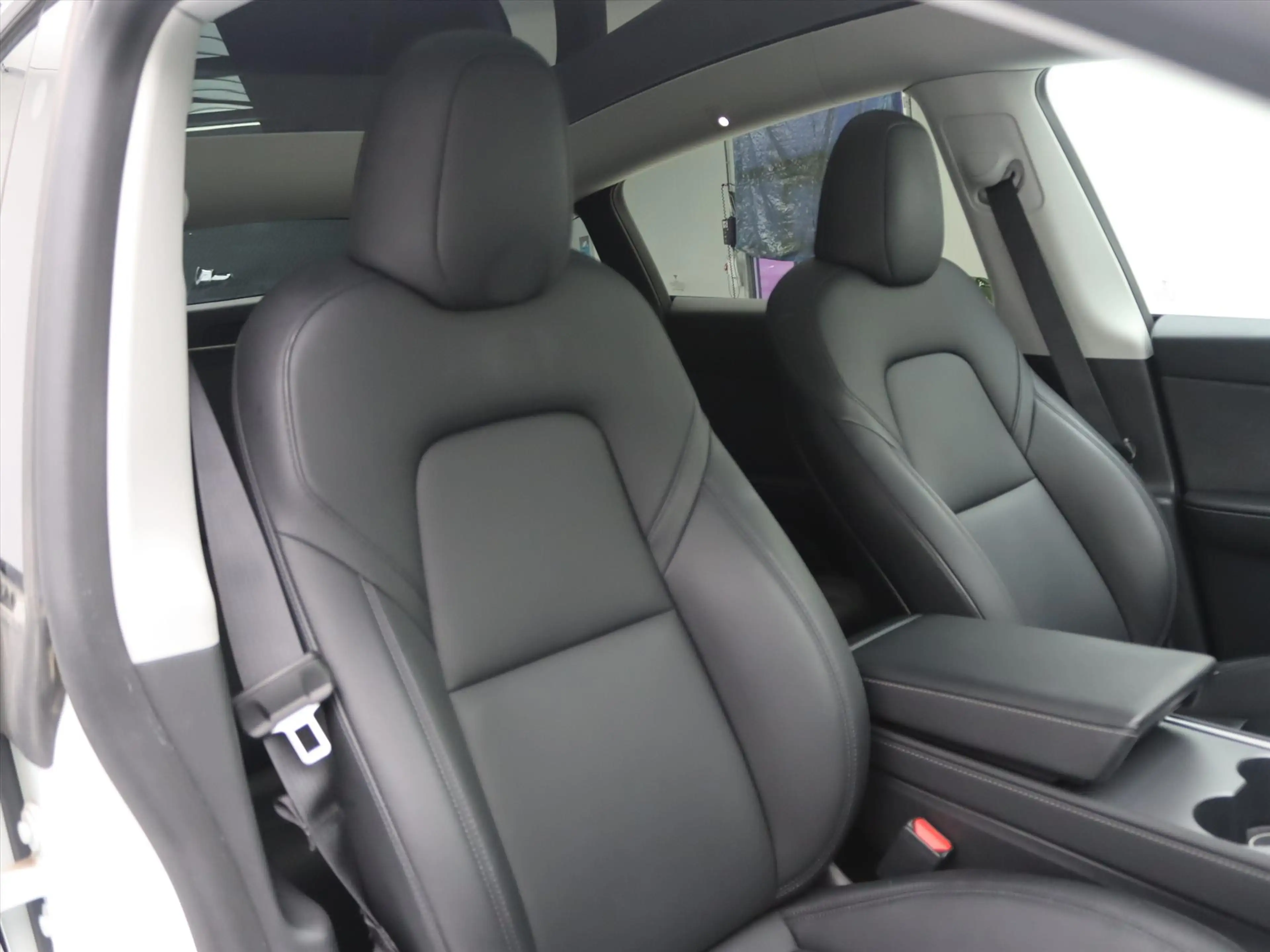 Tesla Model Y Long Range AWD 75kWh 351pk 93.8% SoH [ TREKHAAK+AM — photo 16