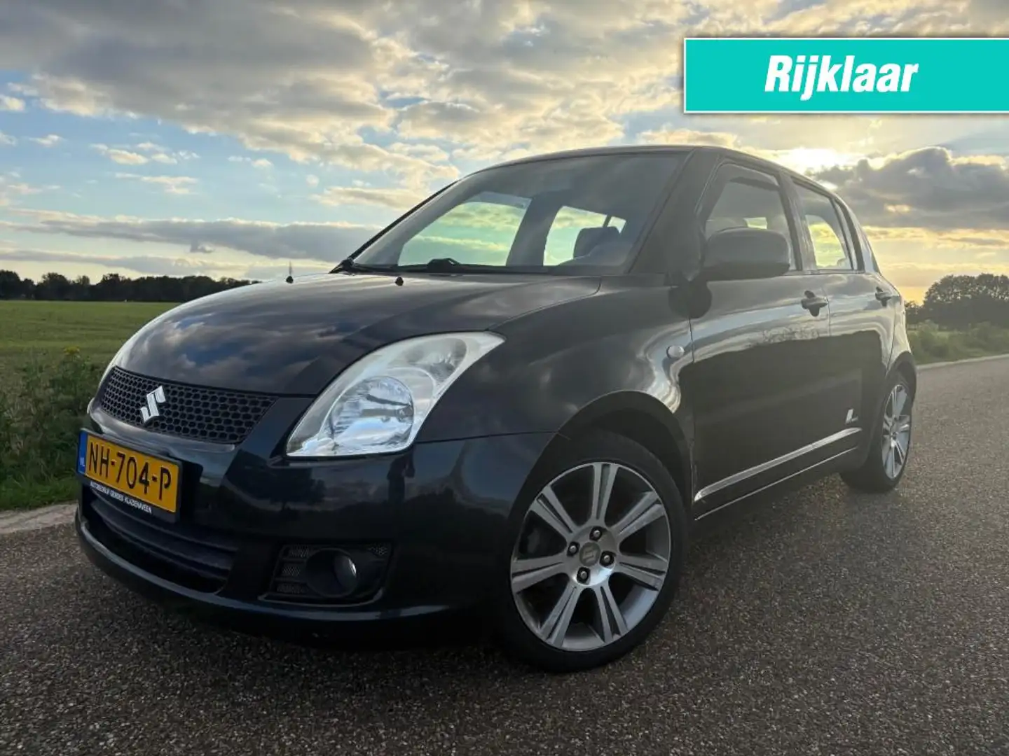 Suzuki Swift 1.3 SPORT / AIRCO / 5 DRS Zwart - 1